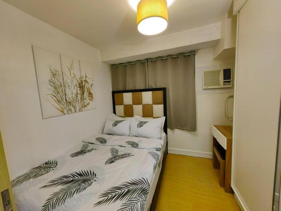 Citispace 1BR Condotel Suite at Ridgewood Towers Near BGC Airport #RW08A