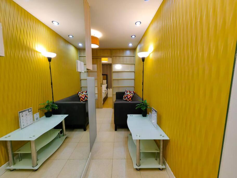 Citispace 1BR Condotel Suite at Ridgewood Towers Near BGC Airport #RW08A photo 4