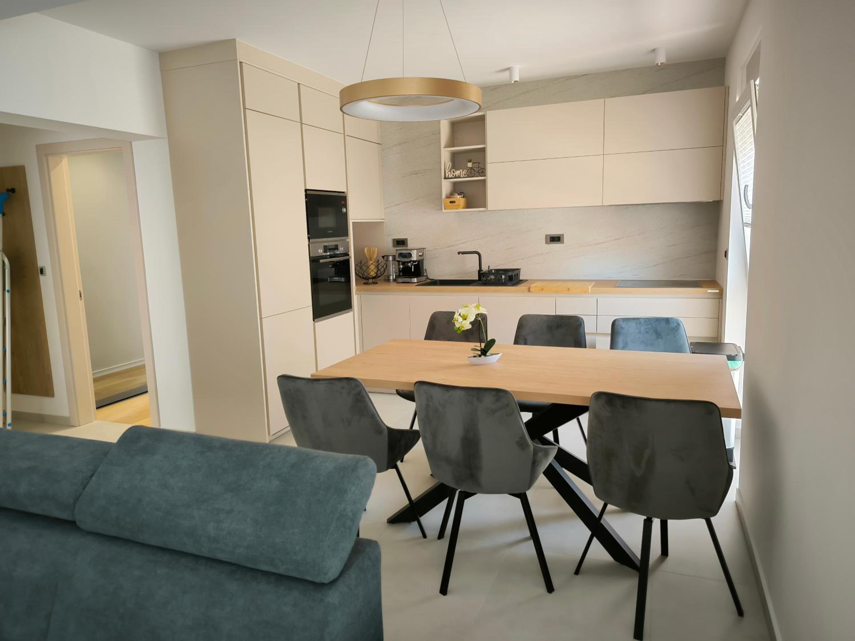 Luxury Apartments Marina View