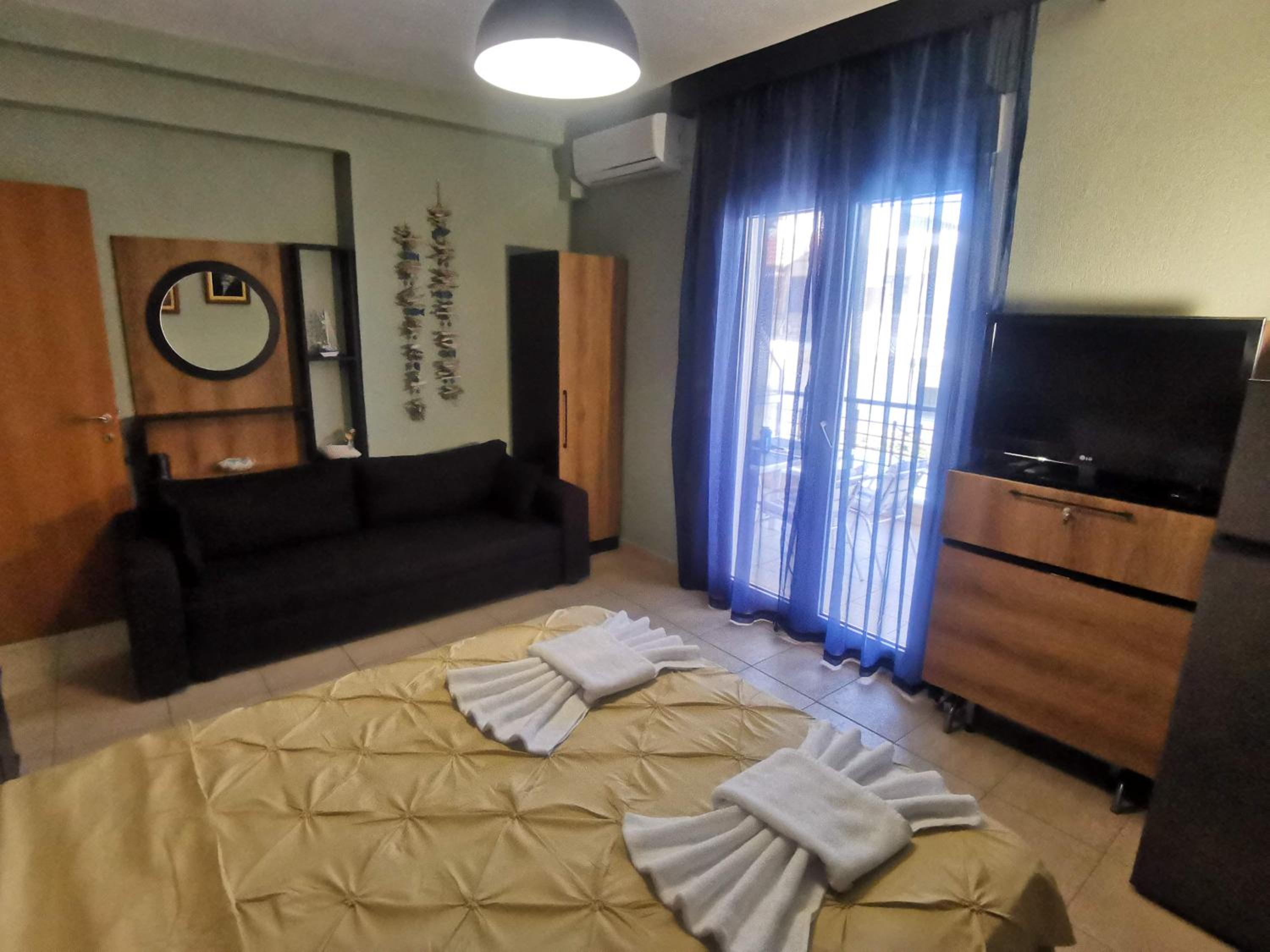 Julie Apartment