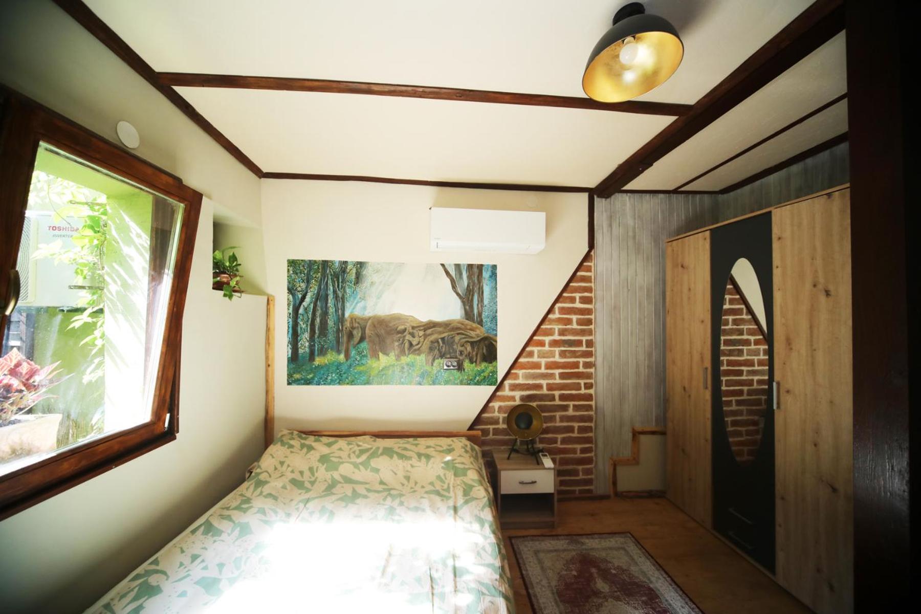 Rustic apartment Hidden photo 3