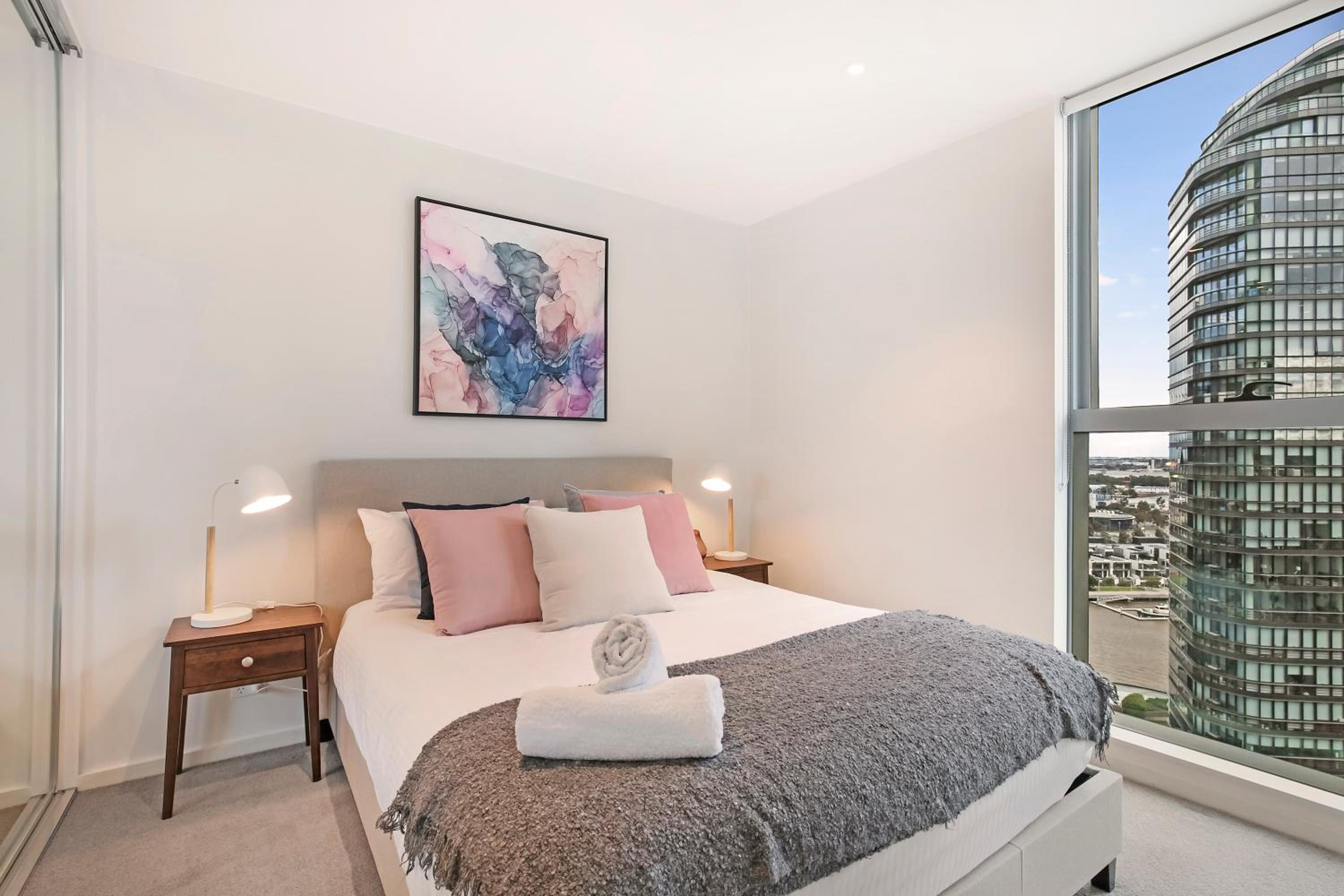 Astra Apartments Docklands