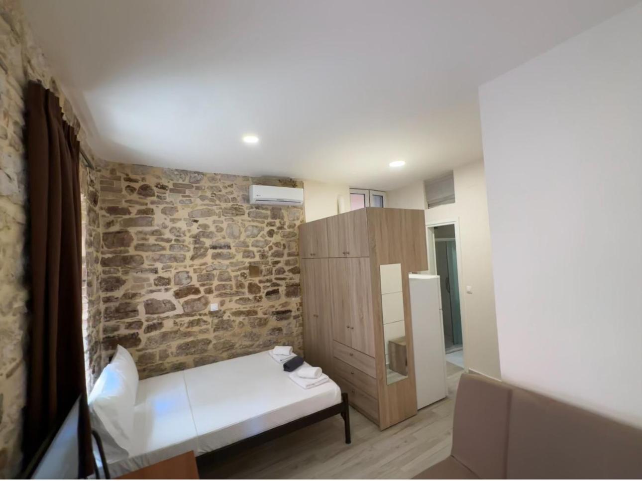 Q Apartments in Corfu Town