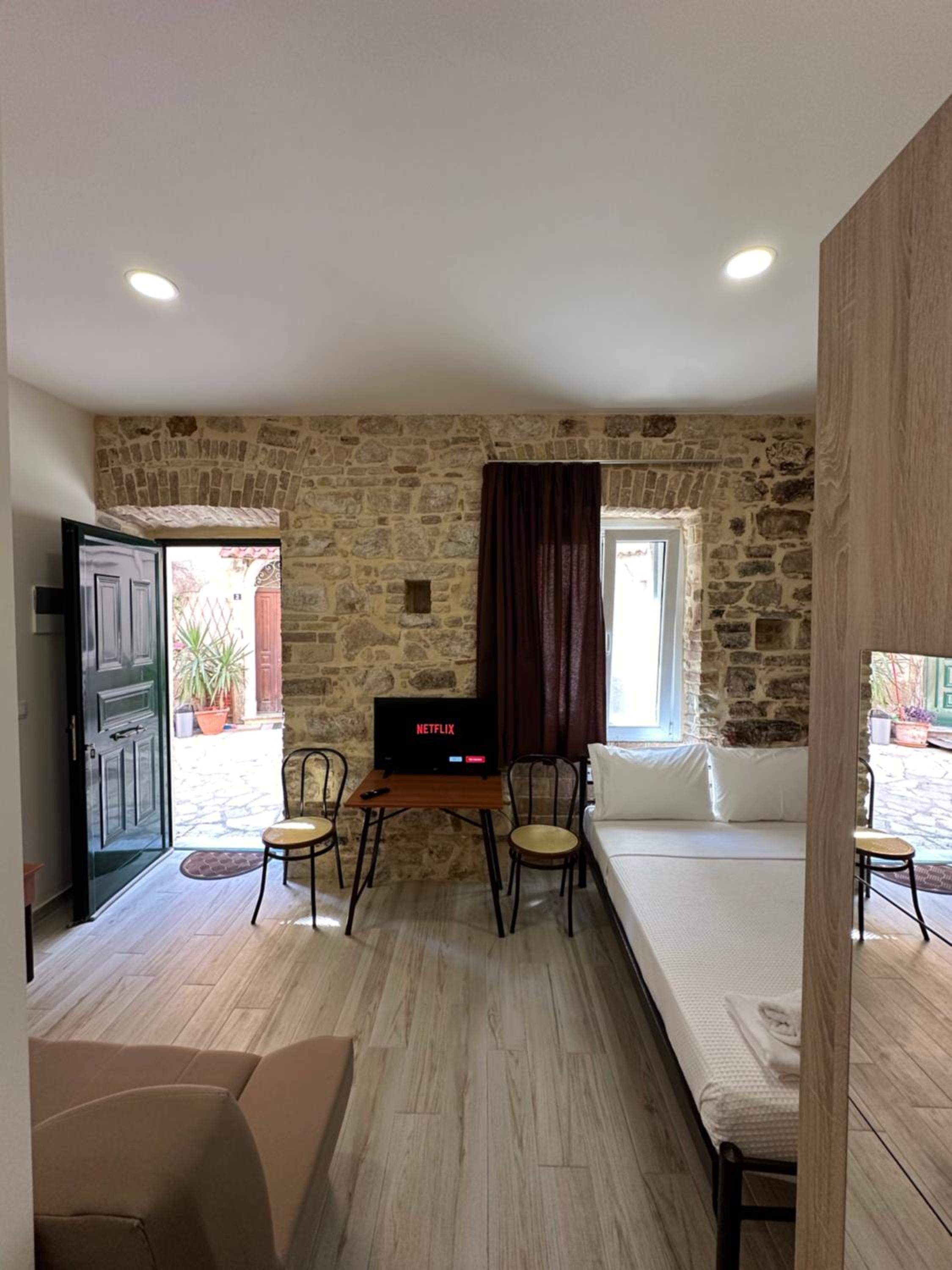 Q Apartments in Corfu Town