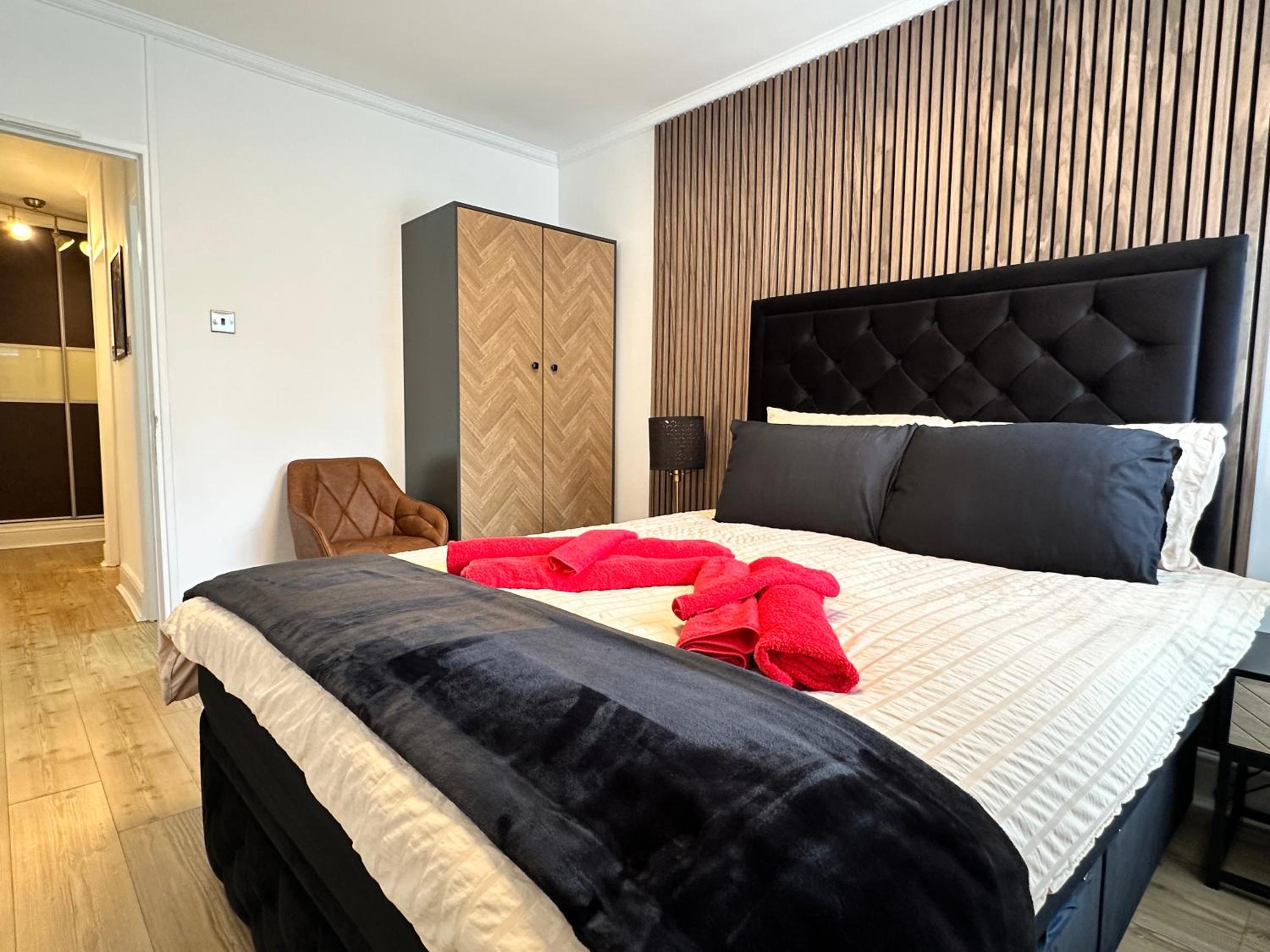 Newly refurbished ,chic, attractive 3 bedroom flat
