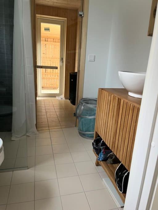 Bright, spacious home with sauna, gym and bikes view 4