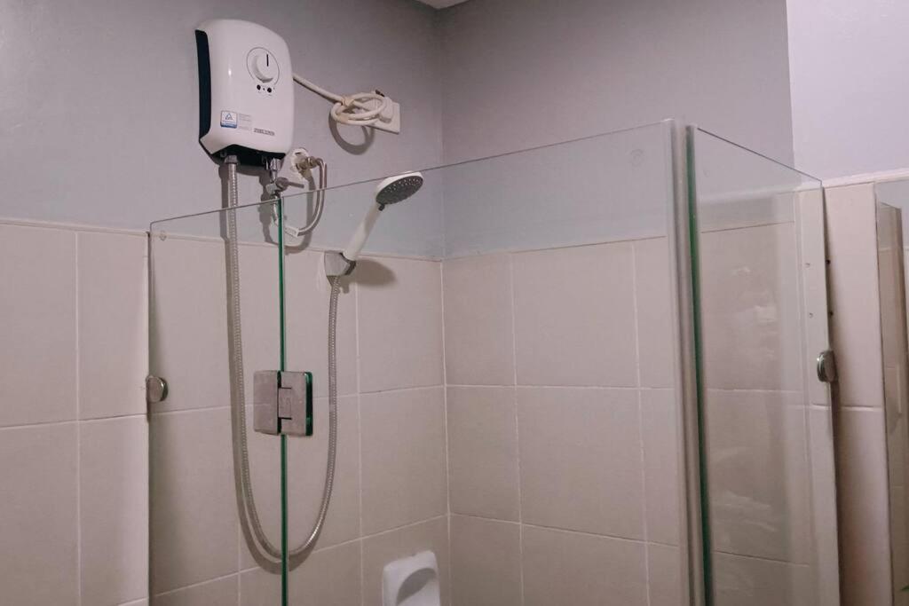 1BR Condotel Ridgewood Towers Taguig City #RW10 view 4