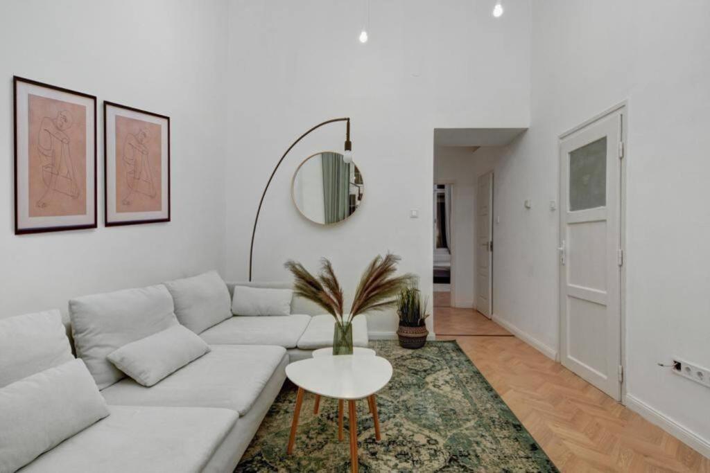 Lovely 3 bedrooms apartment in the Jewish quarter view 2
