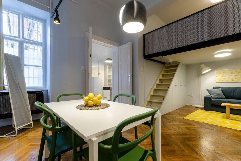 Super Central Apartment