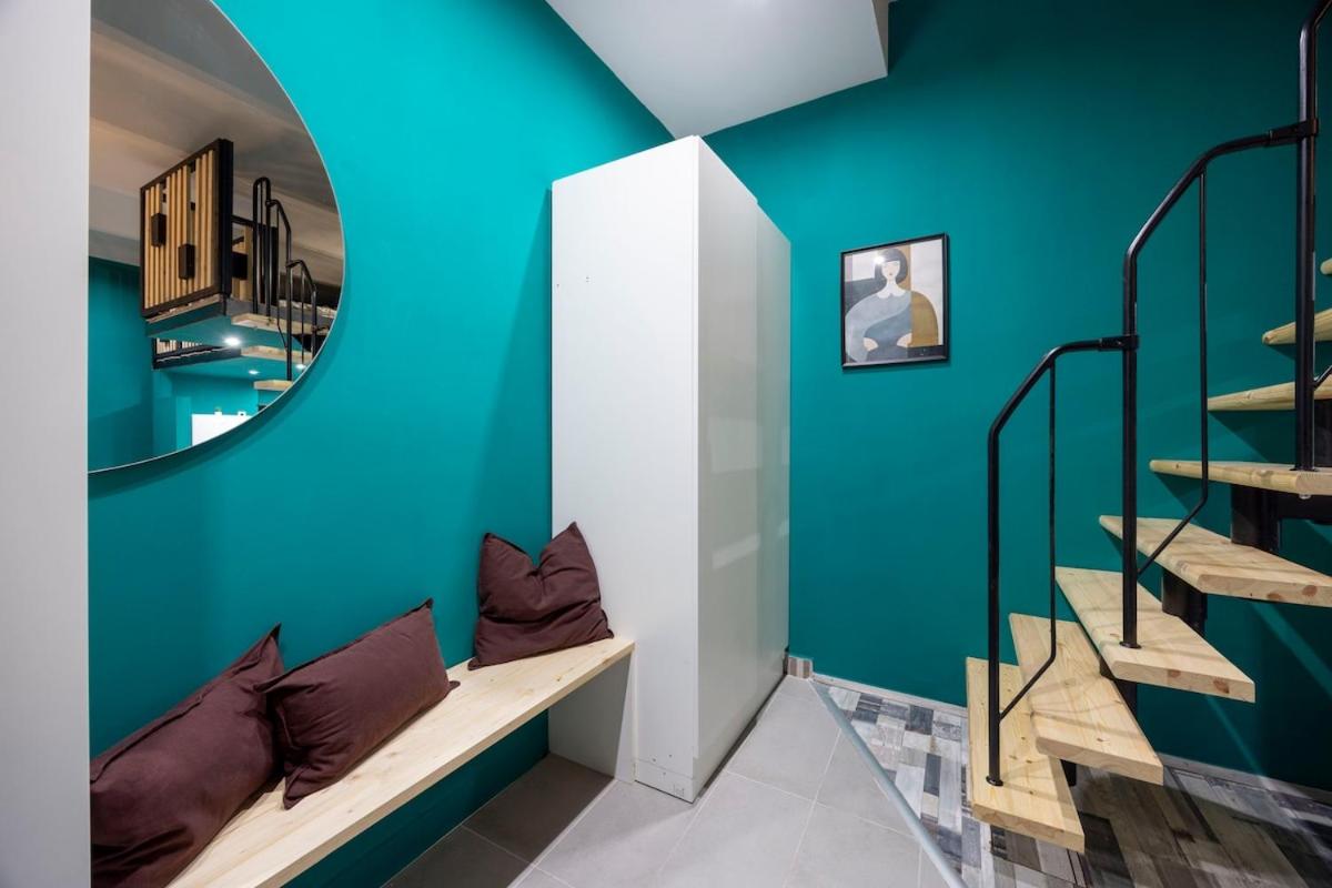 Modern studio in Budapest view 5