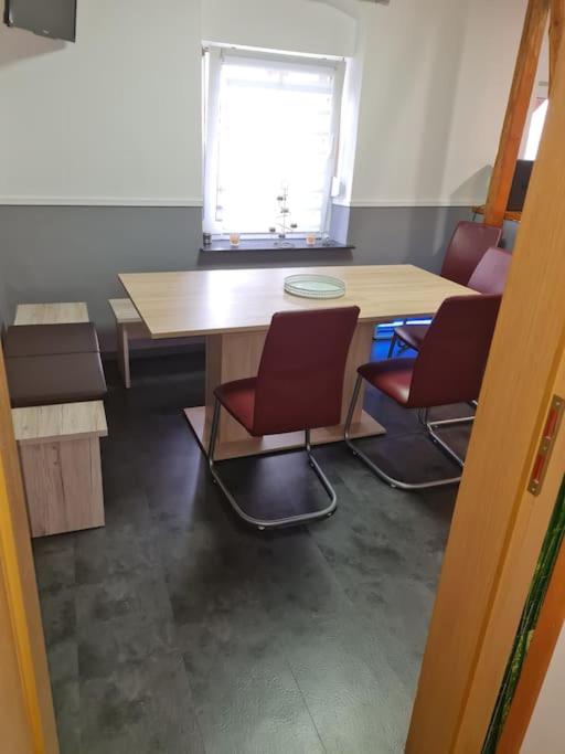 Große Wohnung in KO-Pfaffendorf nahe dem Rhein
