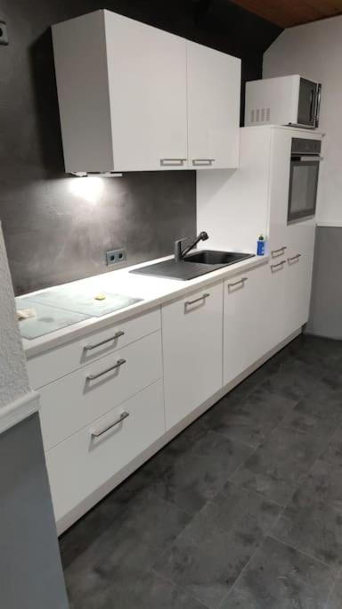 Große Wohnung in KO-Pfaffendorf nahe dem Rhein