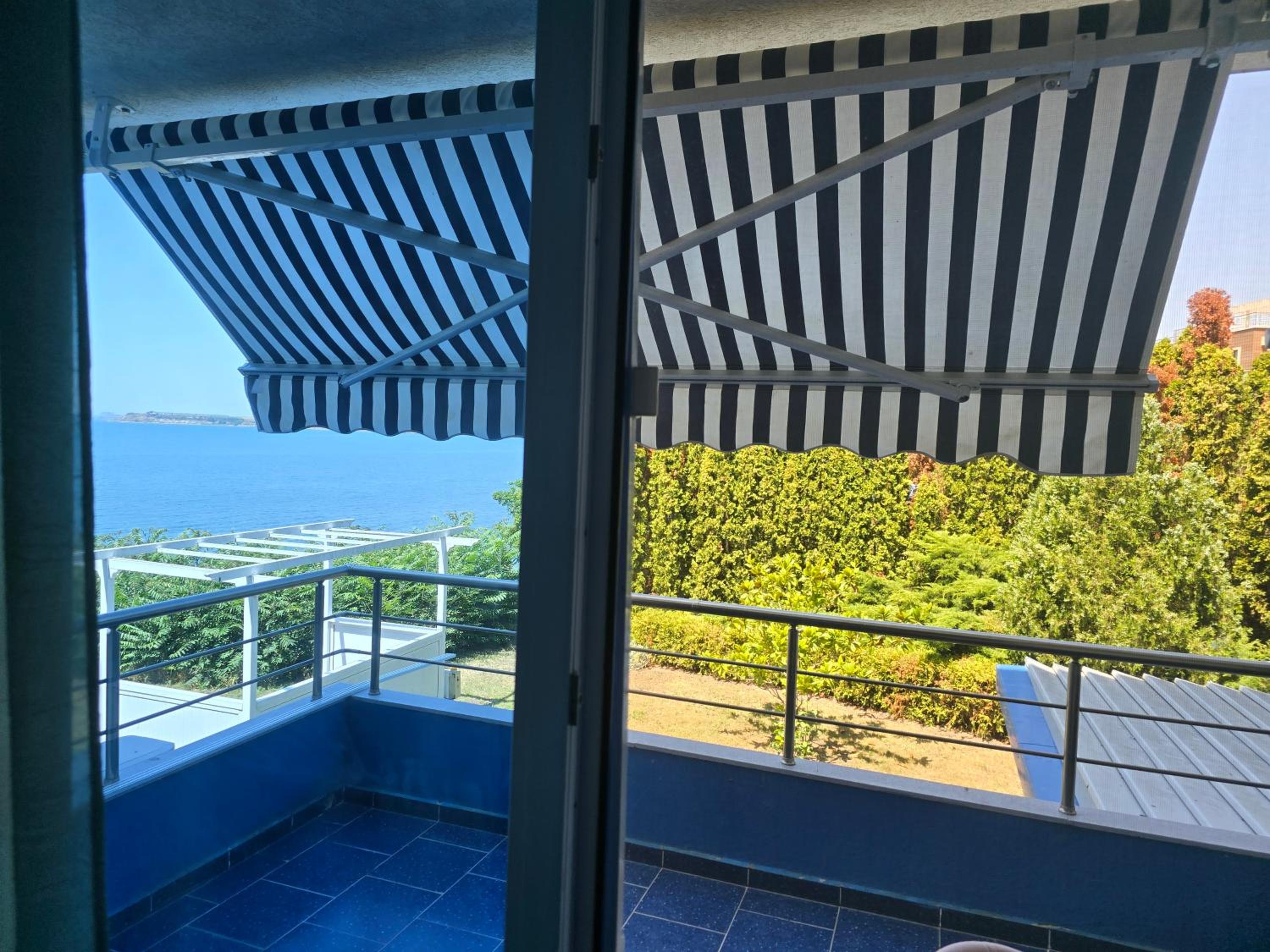 POMORIE Paradise Blue Bay