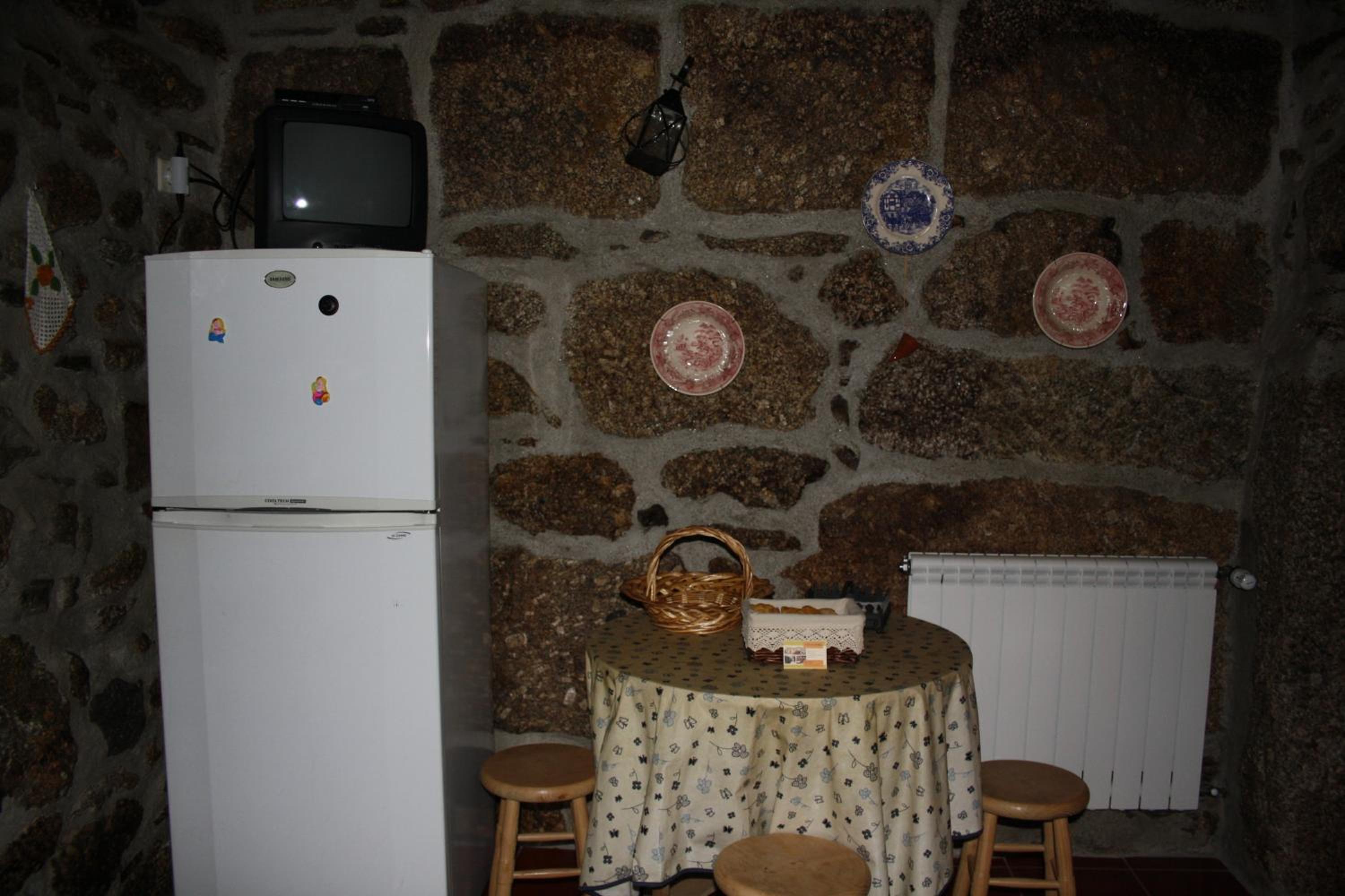 Spacious Family House in Nogueira with Garden