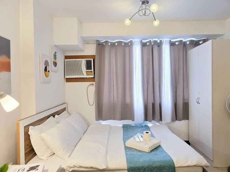 1BR Condotel Ridgewood Towers Taguig City #RW14 view 2