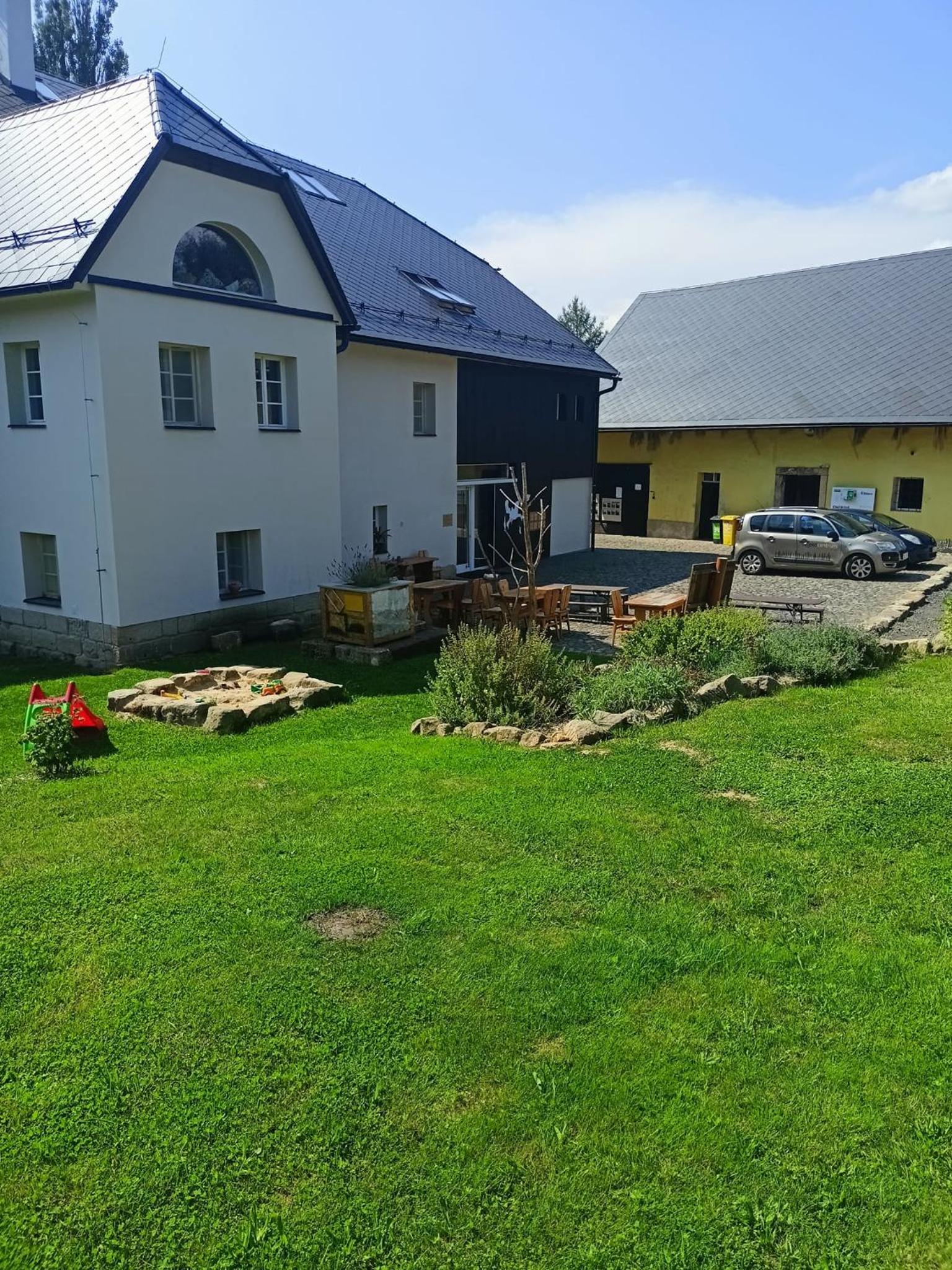 Apartmány Včelín