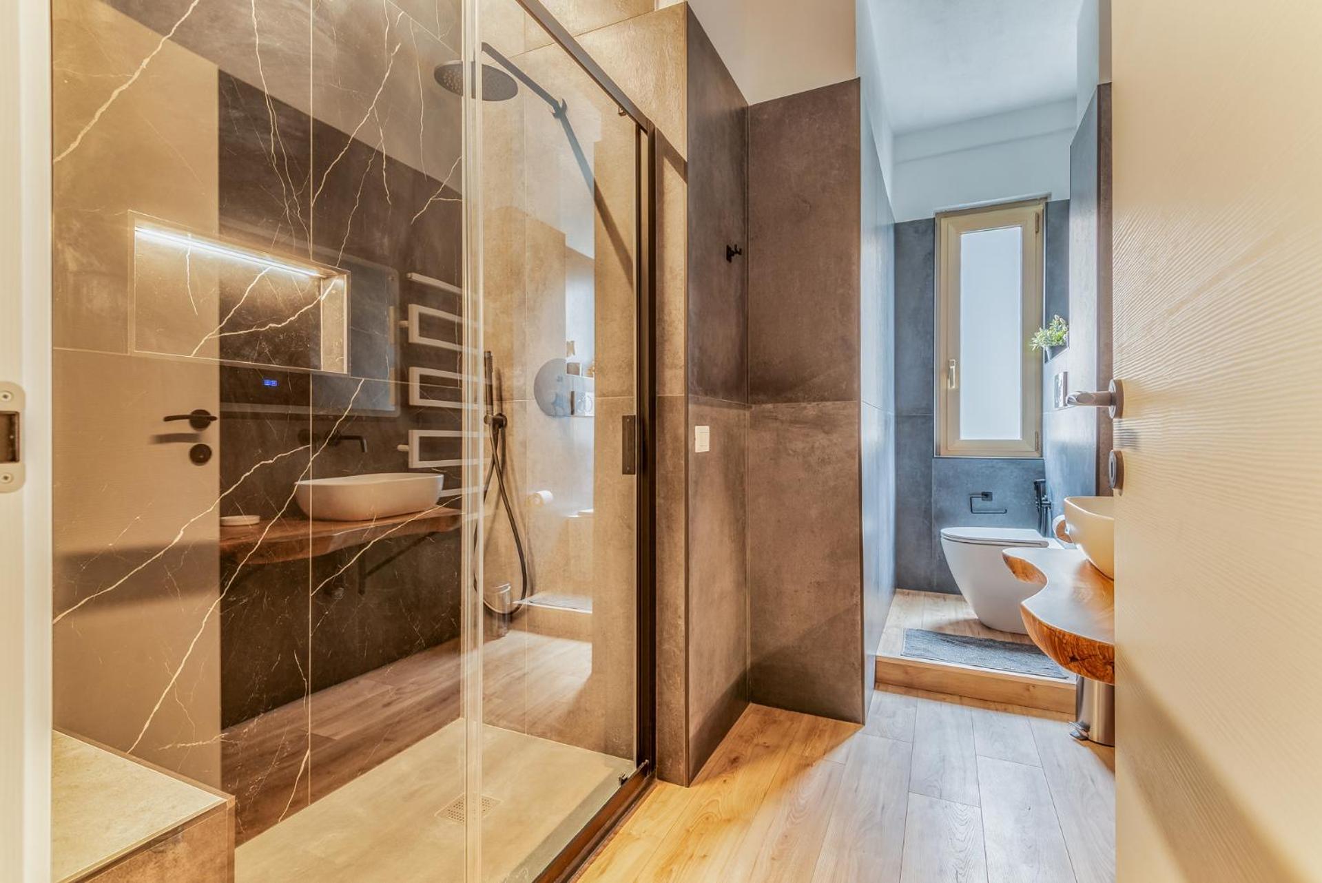 4 Pax Wi-Fi Milano Lorenteggio