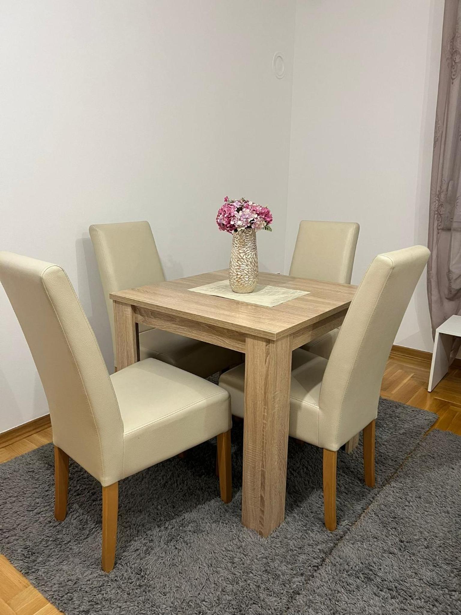 DB Apartment