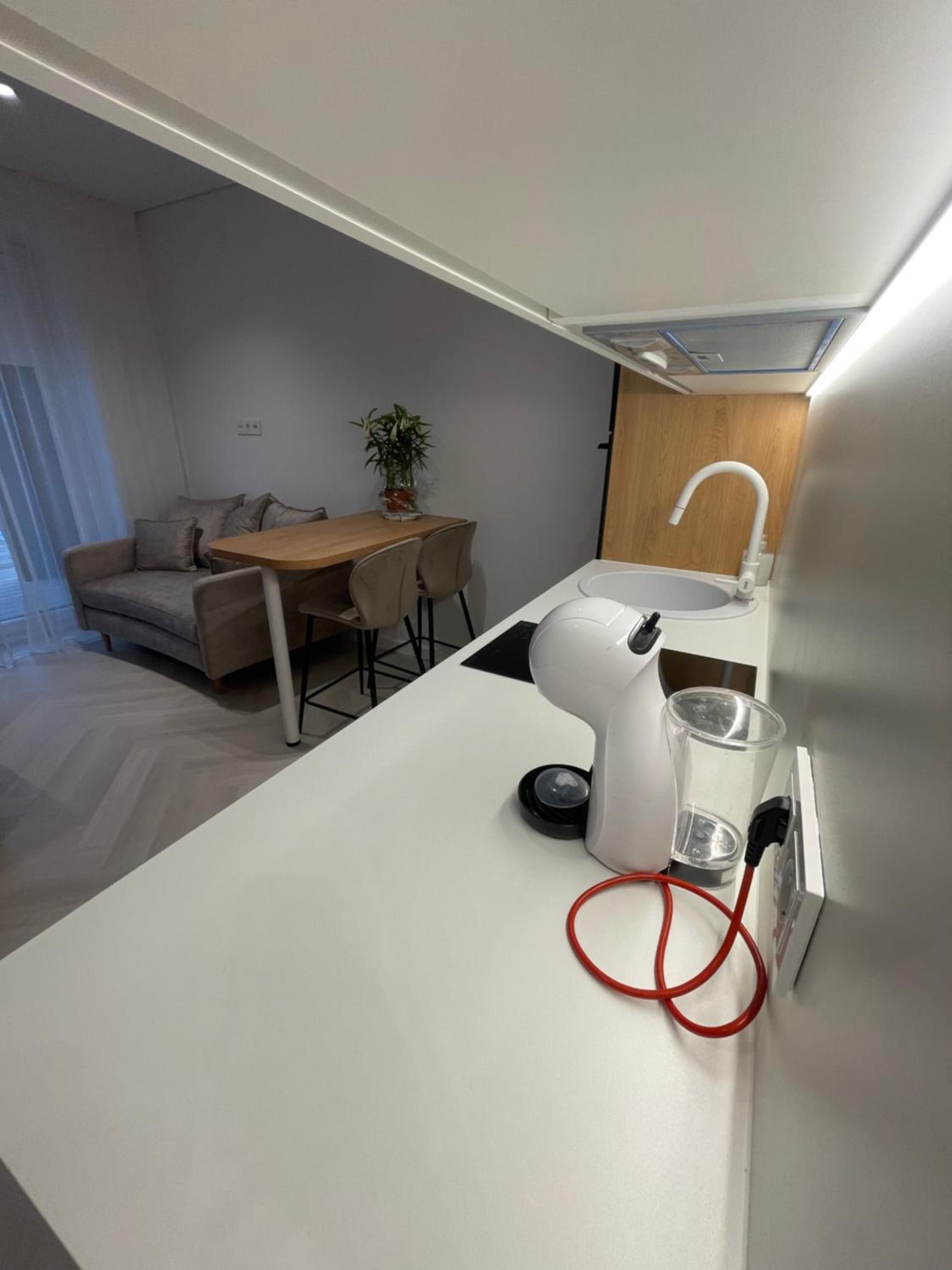 15 New Airport Apartment view 4