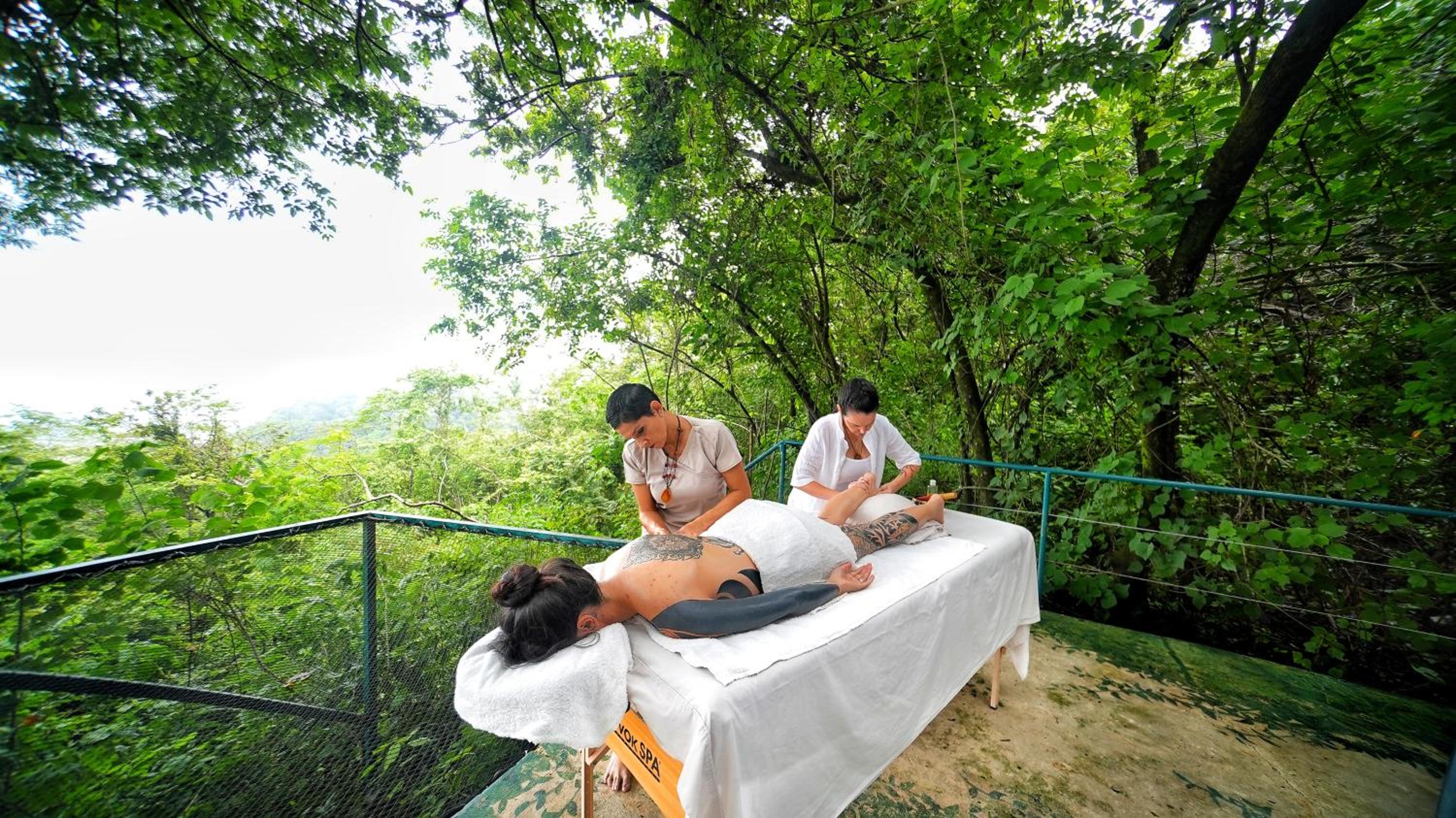Domos Mirador Romantic Private Honeymoon Glamping