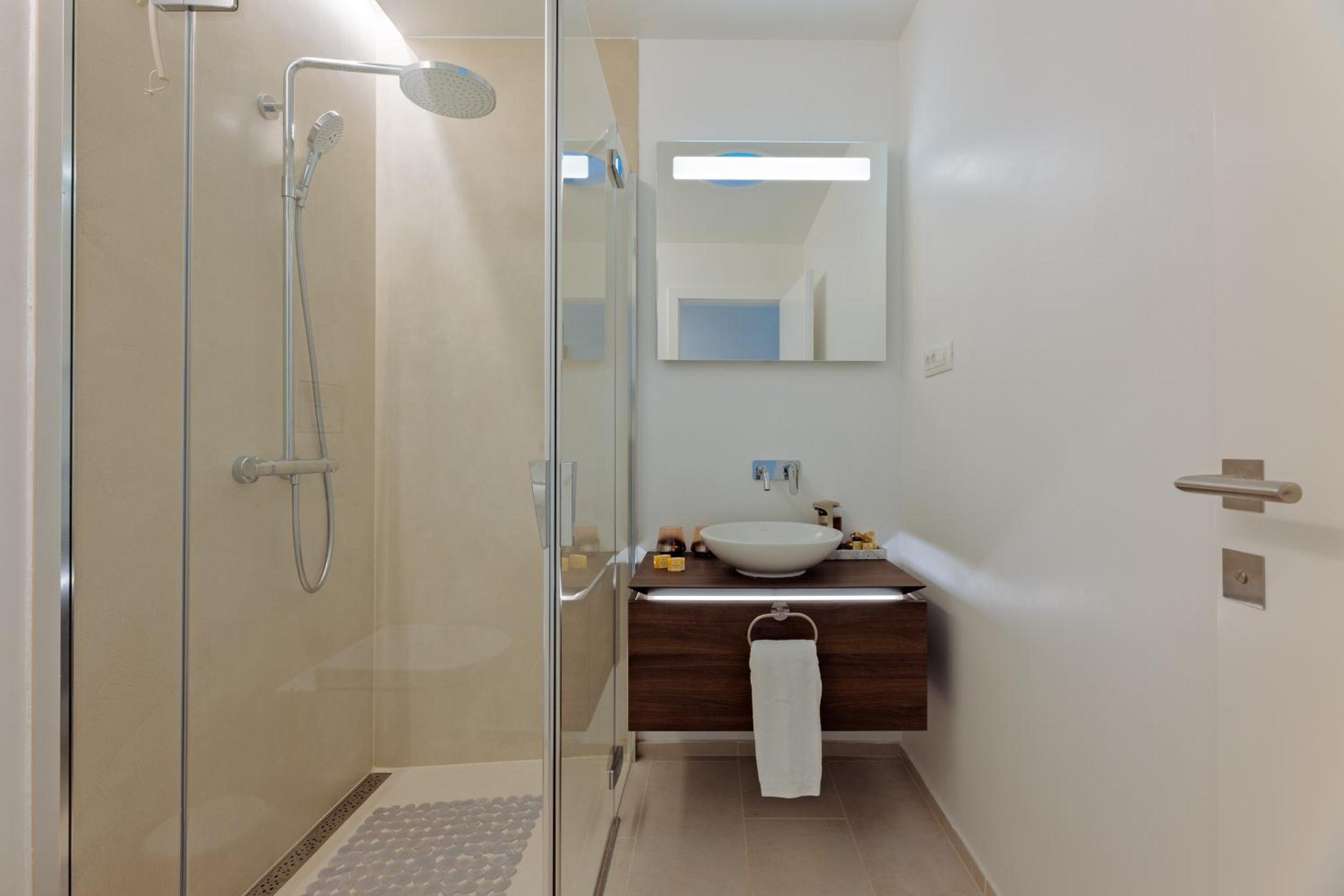 Photo 34