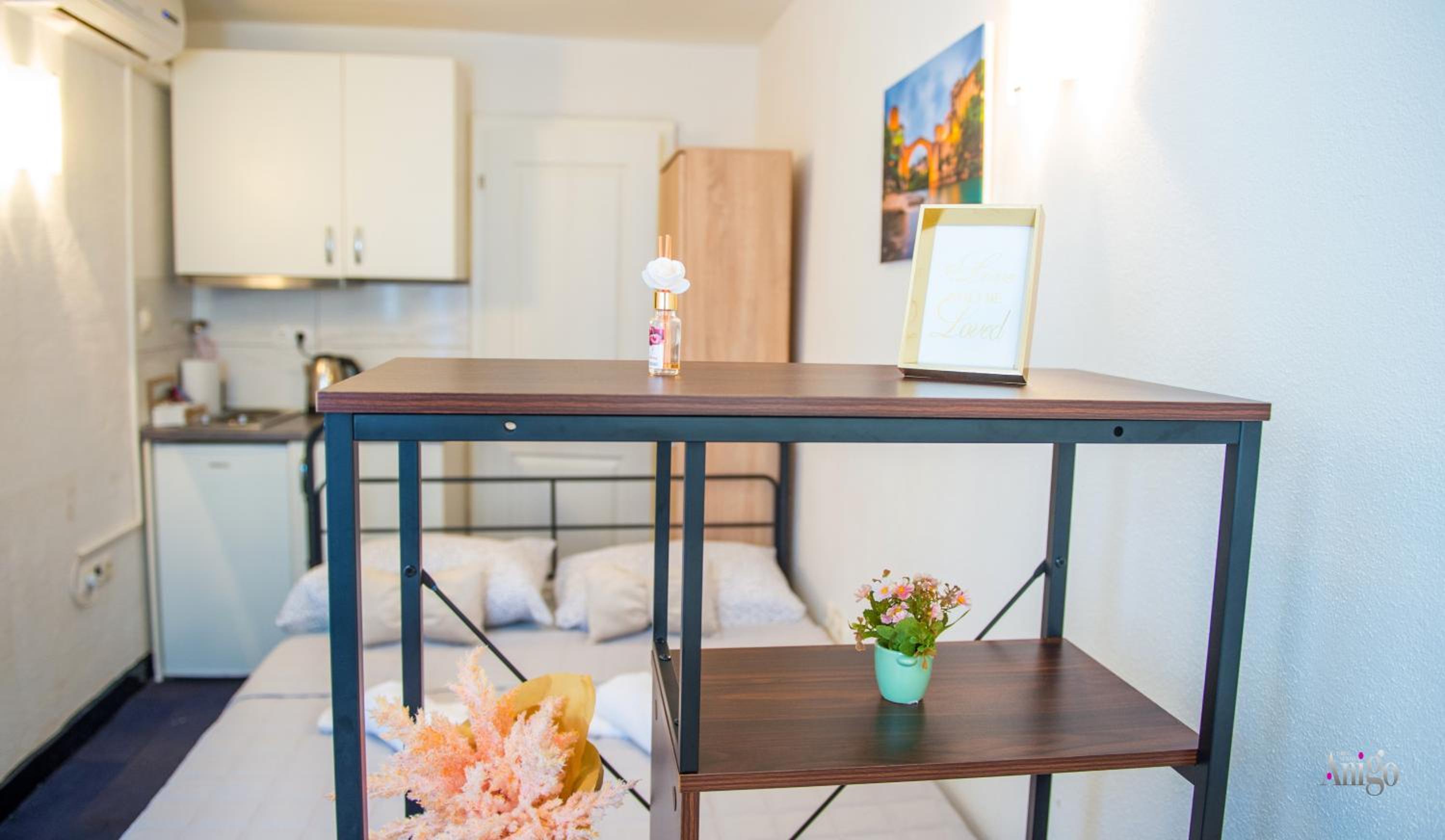 Studio Apartment Cozy Box