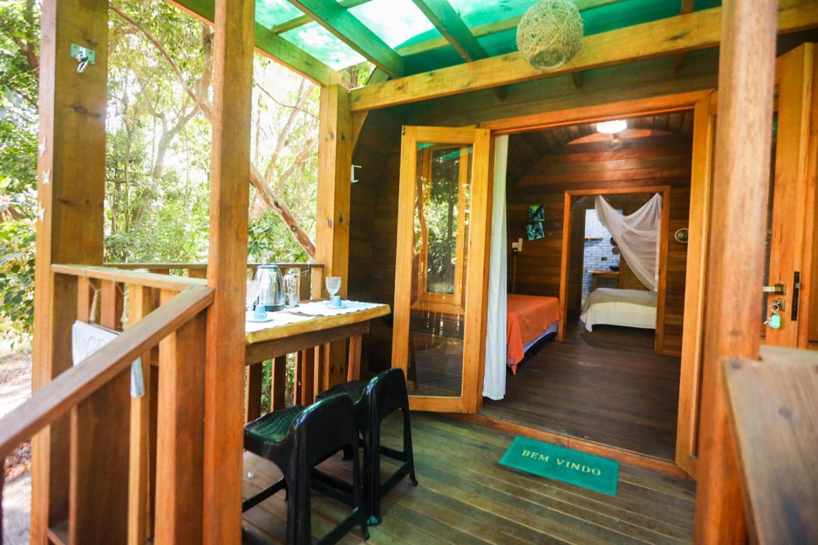 Alquimia Zen IGLUs de eucalipto na Reserva Aruá