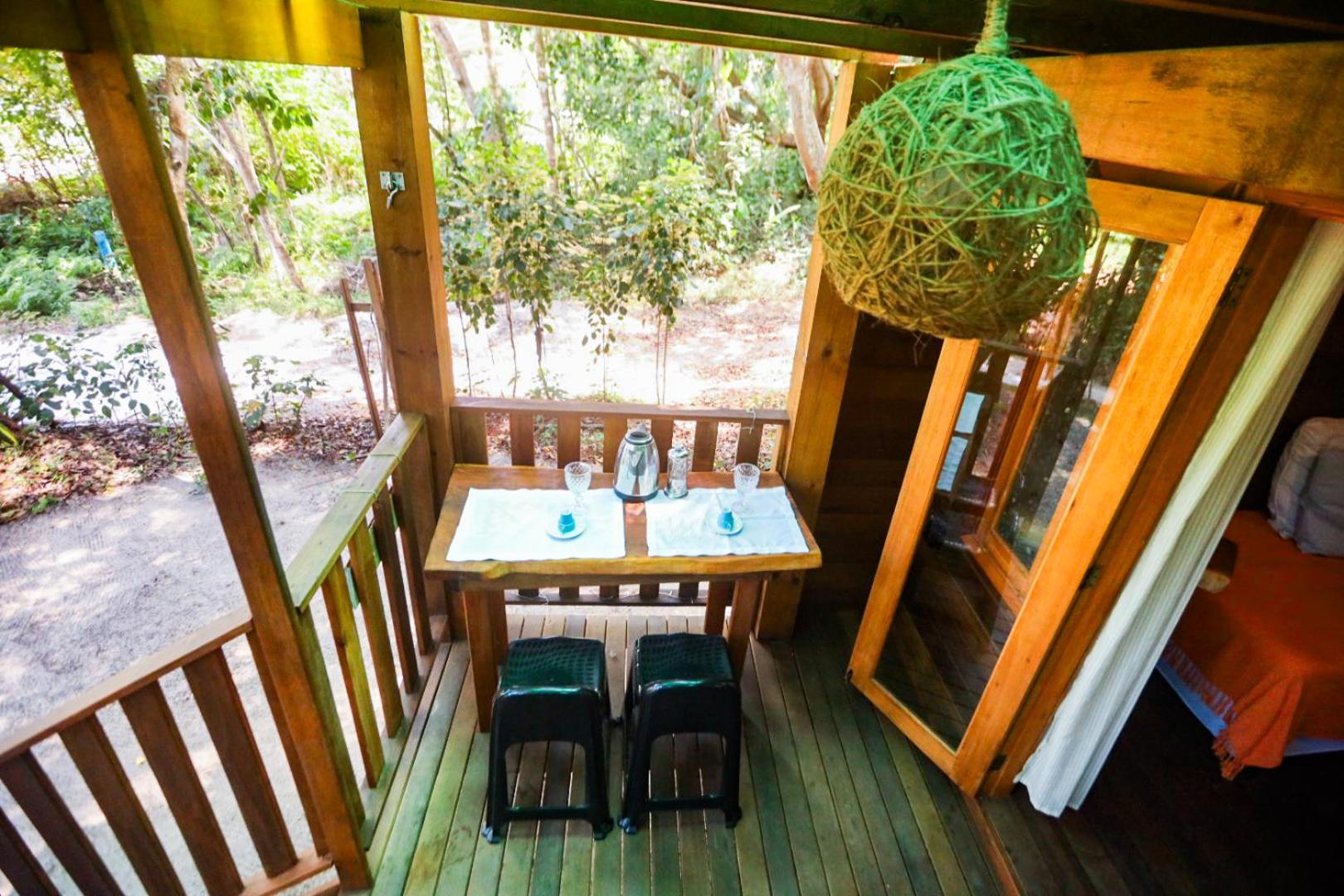 Alquimia Zen IGLUs de eucalipto na Reserva Aruá