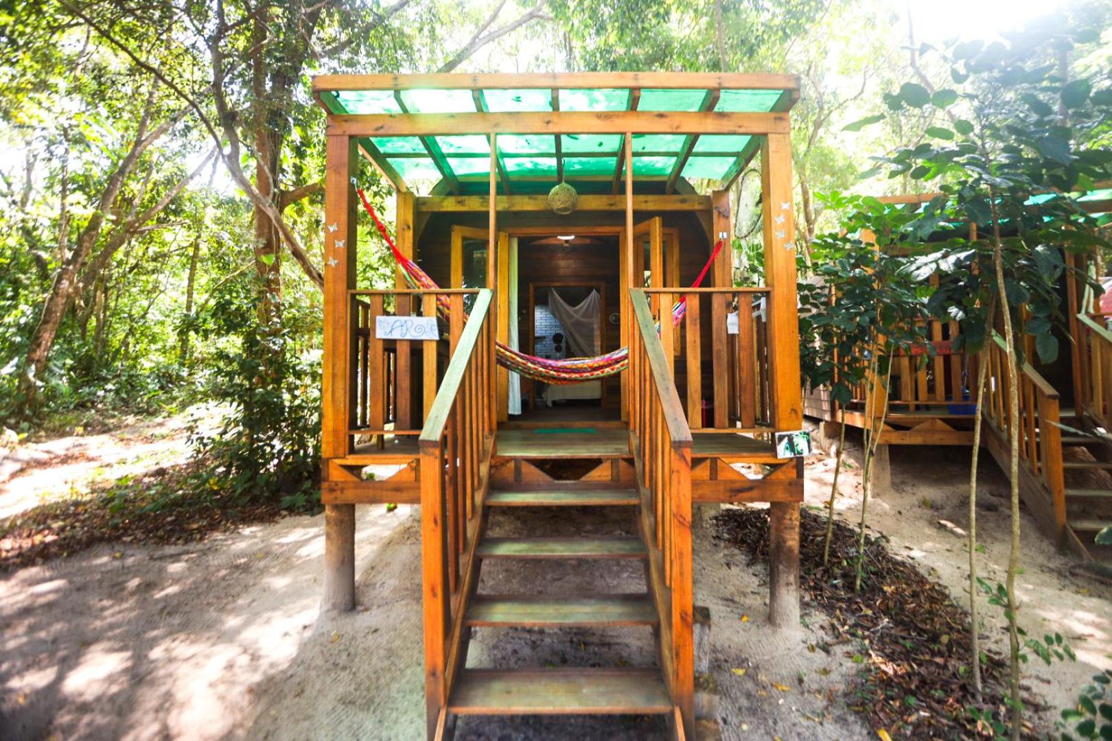 Alquimia Zen IGLUs de eucalipto na Reserva Aruá