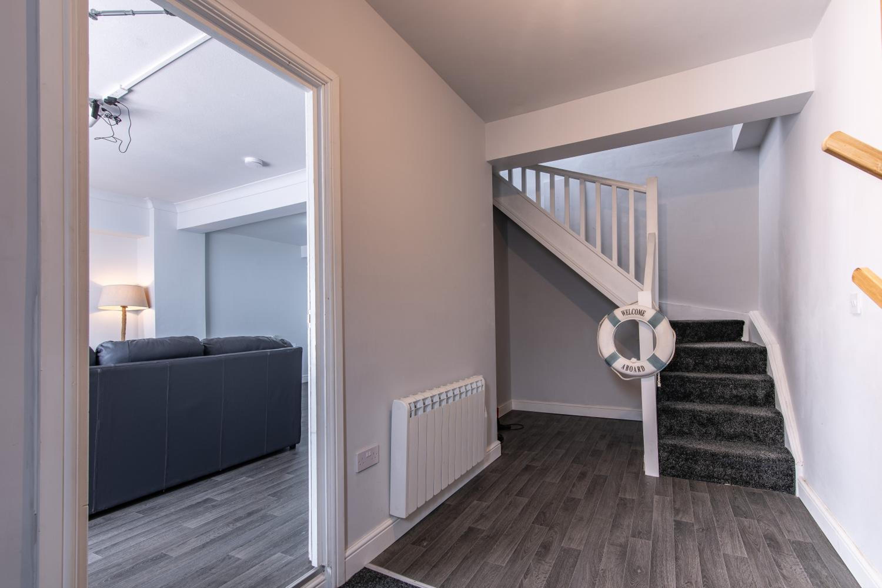 Maritime House Two - 4BR Sleeps 10 Near City Centre view 5