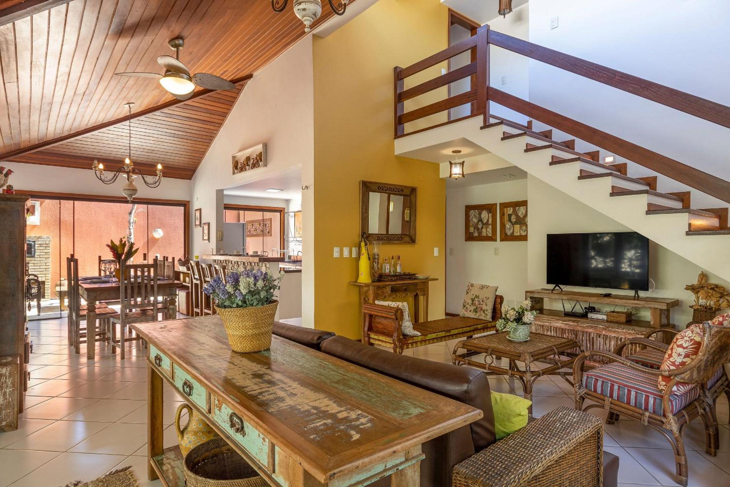 BZ12 Pertinho da praia! Casa completa 4 suites