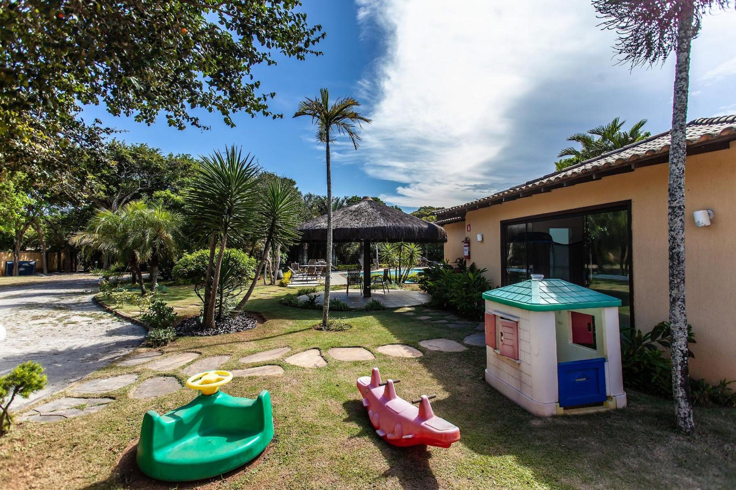 BZ12 Pertinho da praia! Casa completa 4 suites