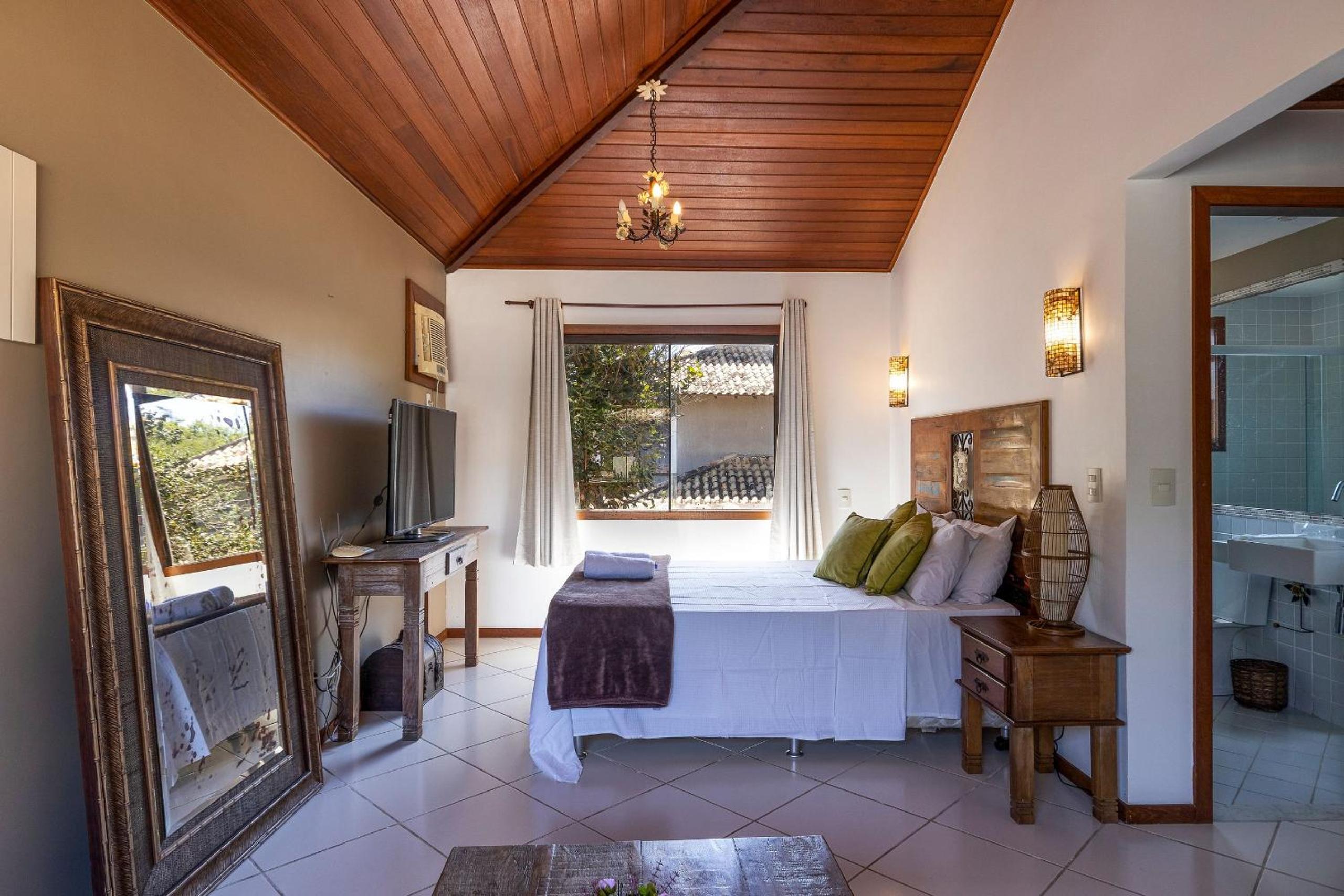 BZ12 Pertinho da praia! Casa completa 4 suites