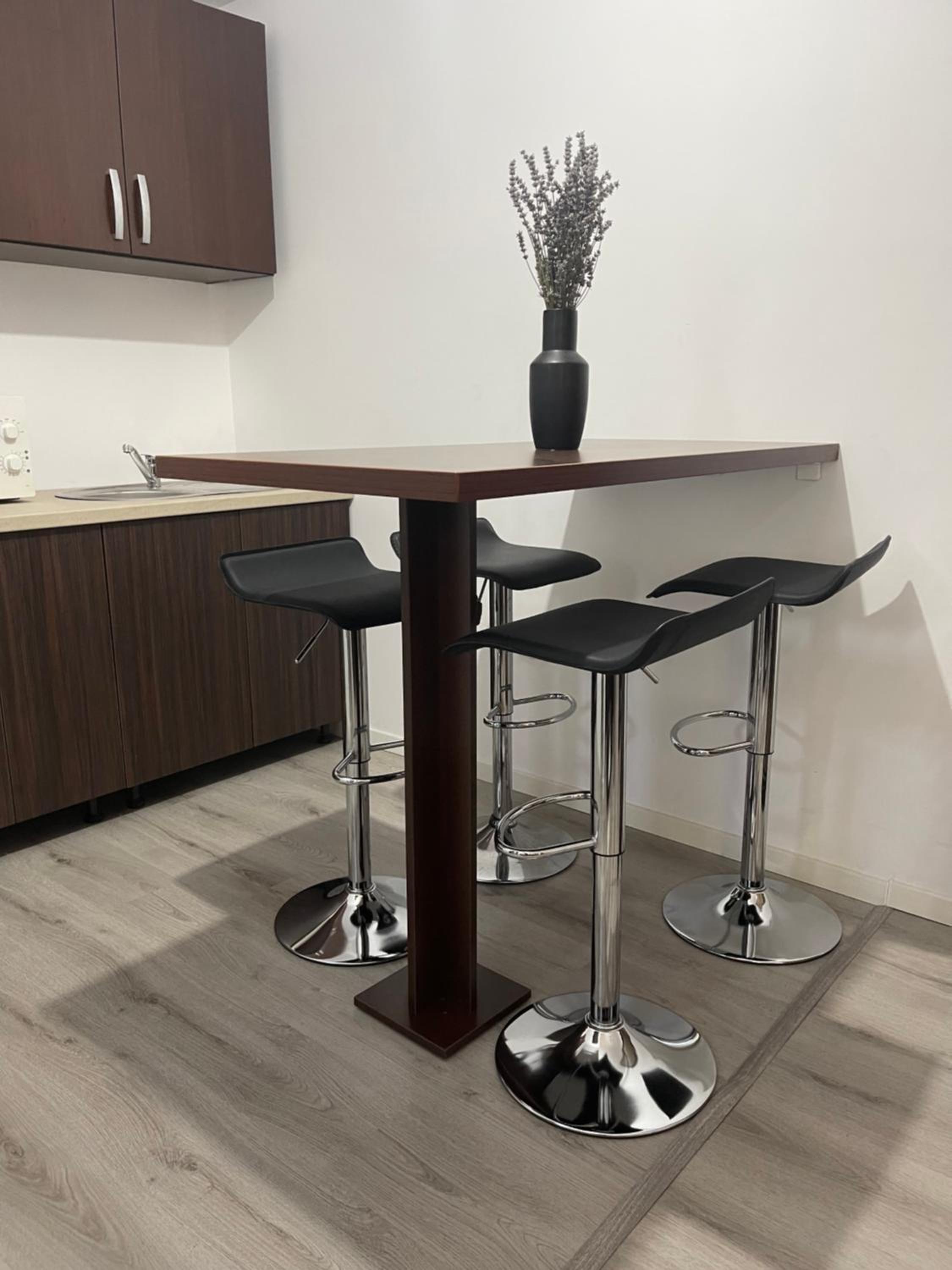 Alexander Home