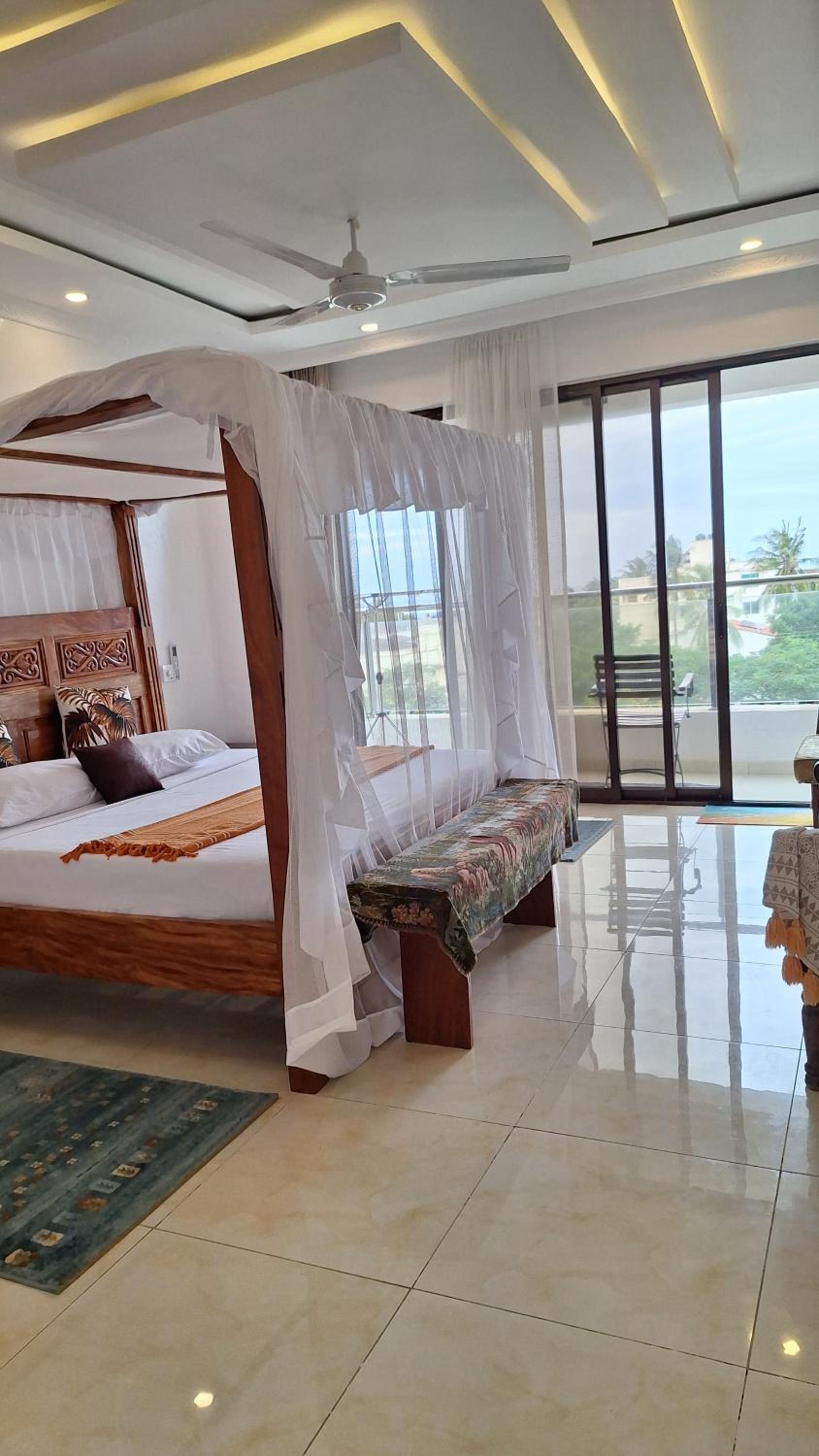 Amarossi Eagle Residence 3rd Avenue Beach Apartments Nyali view 3