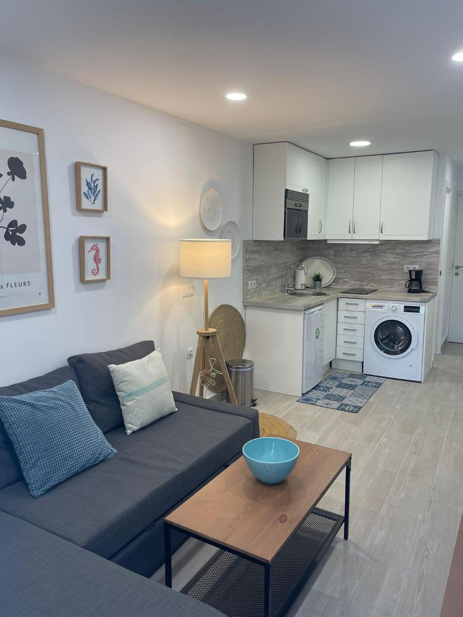 Apartamento moderno frente a la playa San Miguel