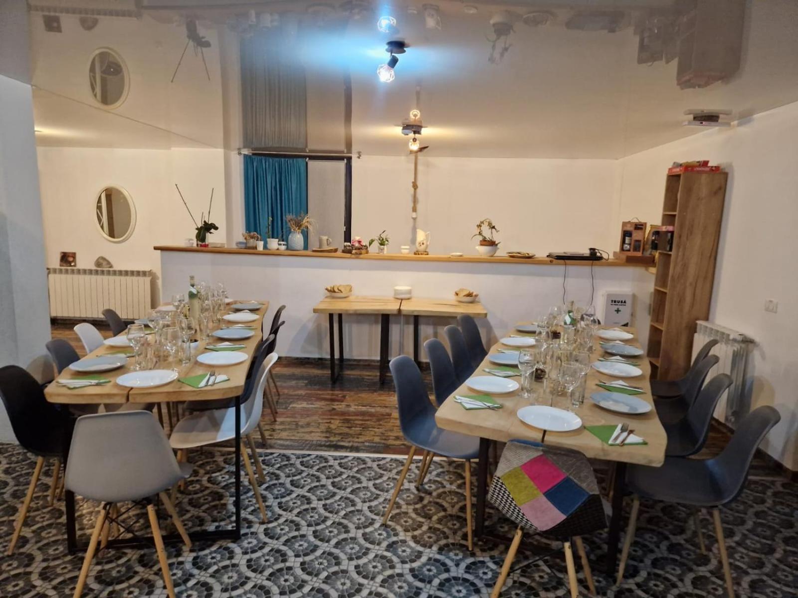 Casa Prieteniei - rezervare integrală view 5