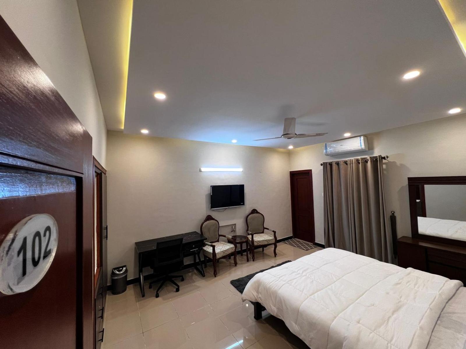 hotel room
