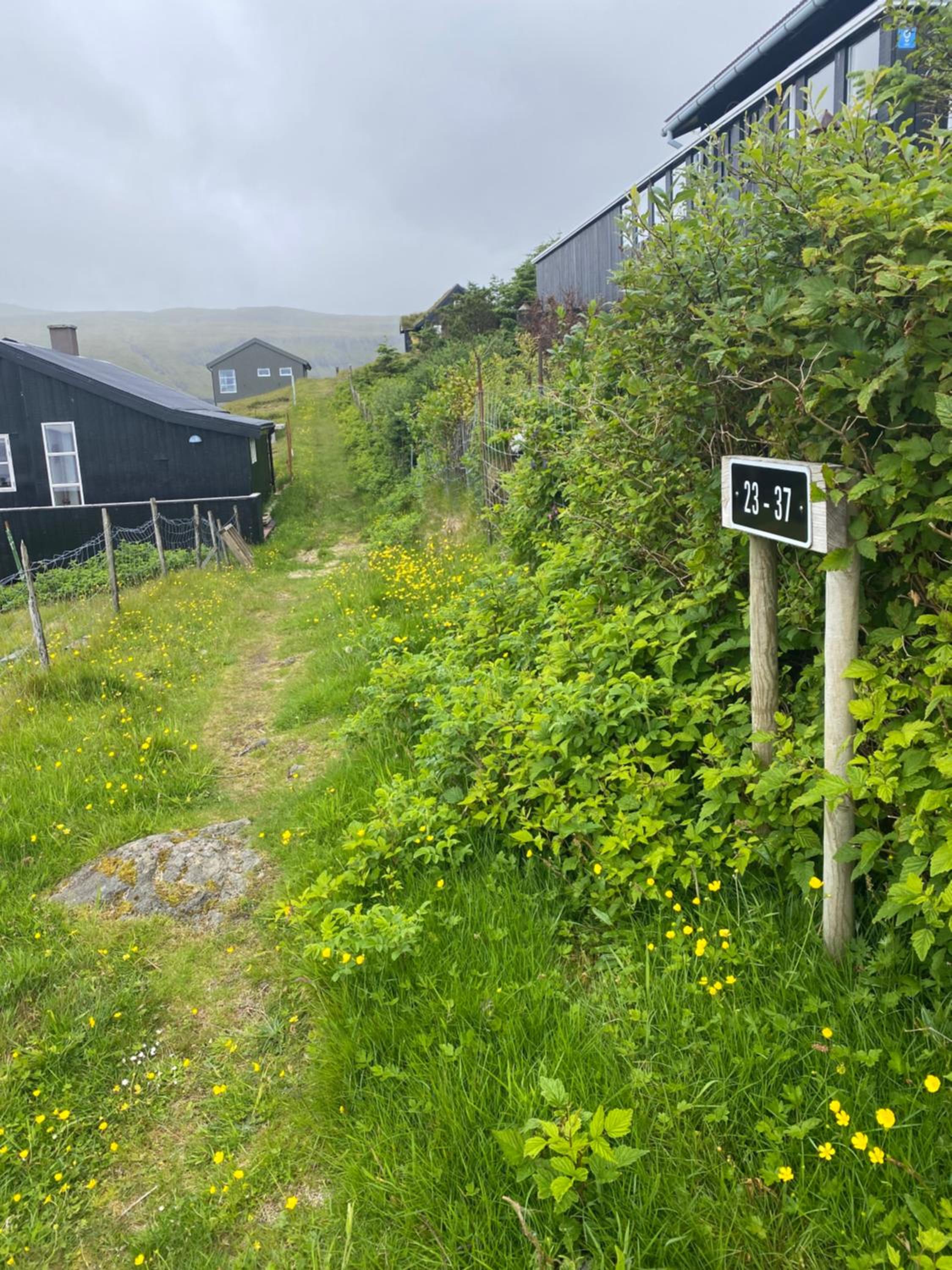 Peaceful Panoramic Retreat in Leynar