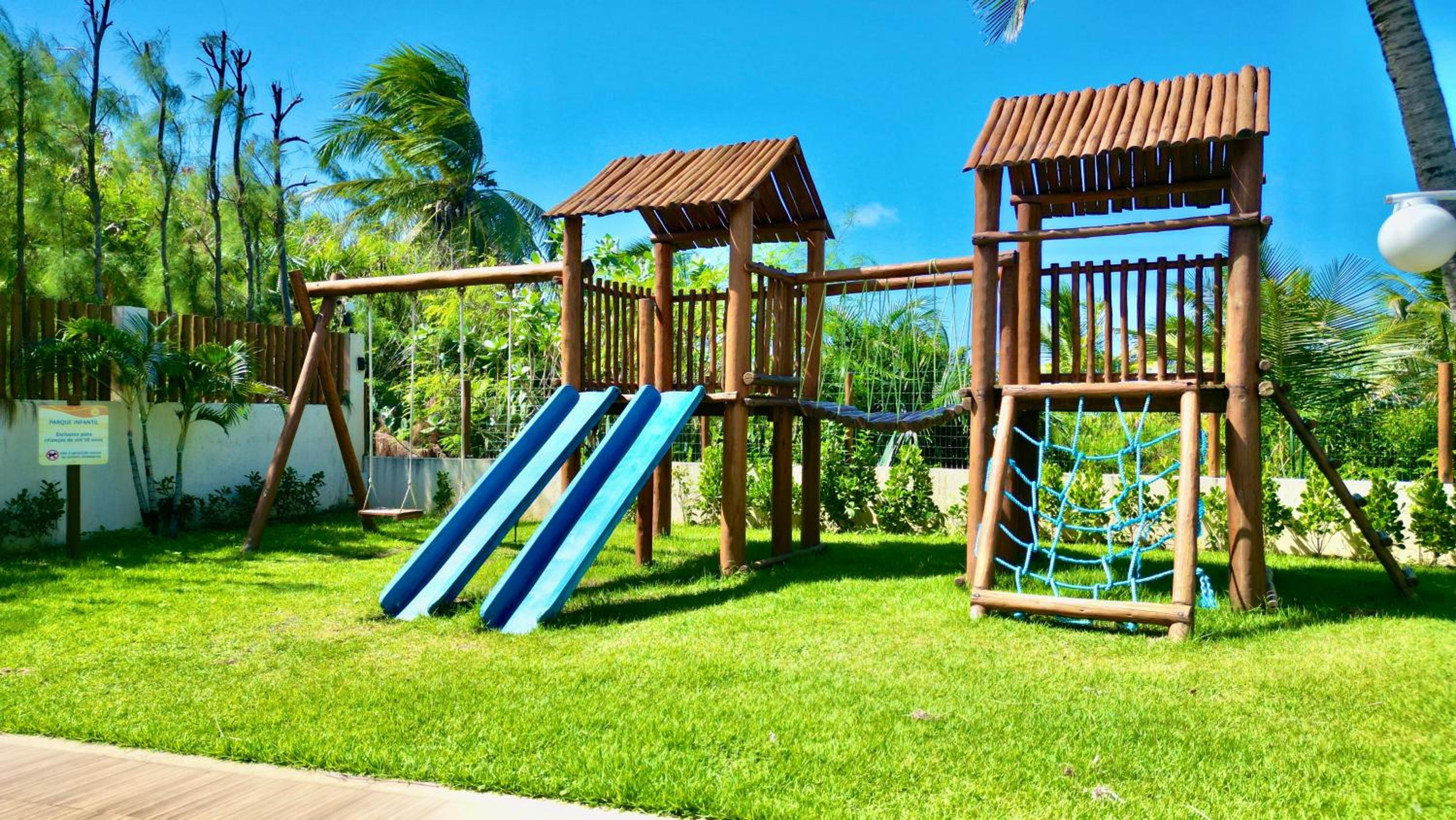 Itacimirim Summer Ville - Pé na areia
