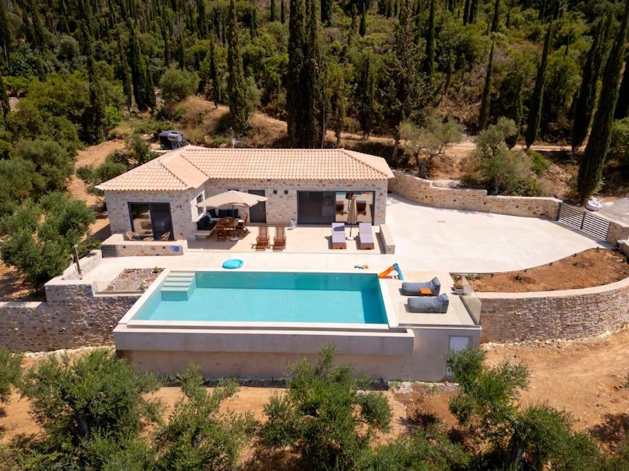 Mani Senses Luxury Villa