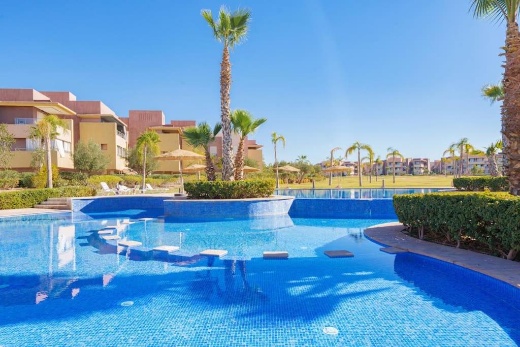 Luxury Apartment Golf & Pool View - WiFi view 3