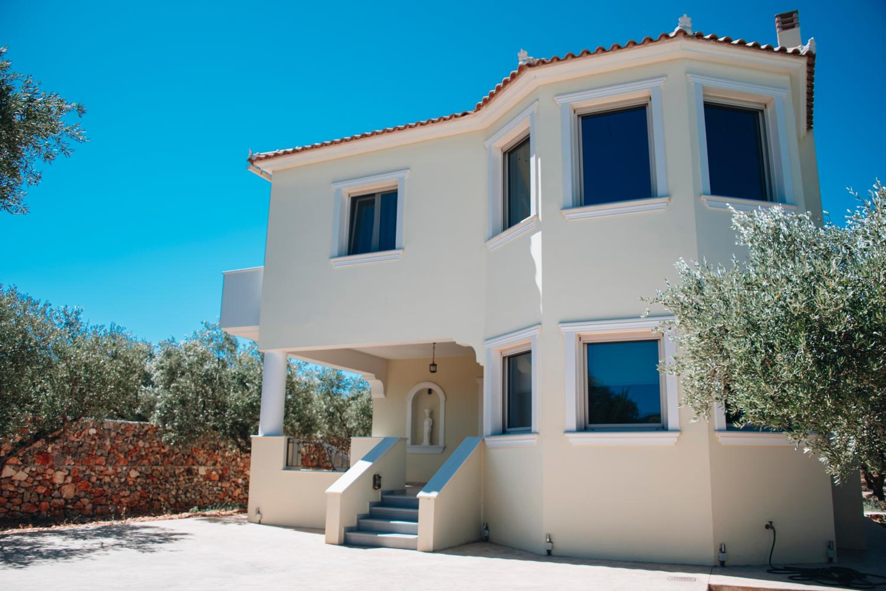Villa Di Leon - Uniquely Designed Villa with Pool in a Picturesque Village near Famous Porto Limnionas, Offering Exceptional Hospitality By Villa Mana Gers