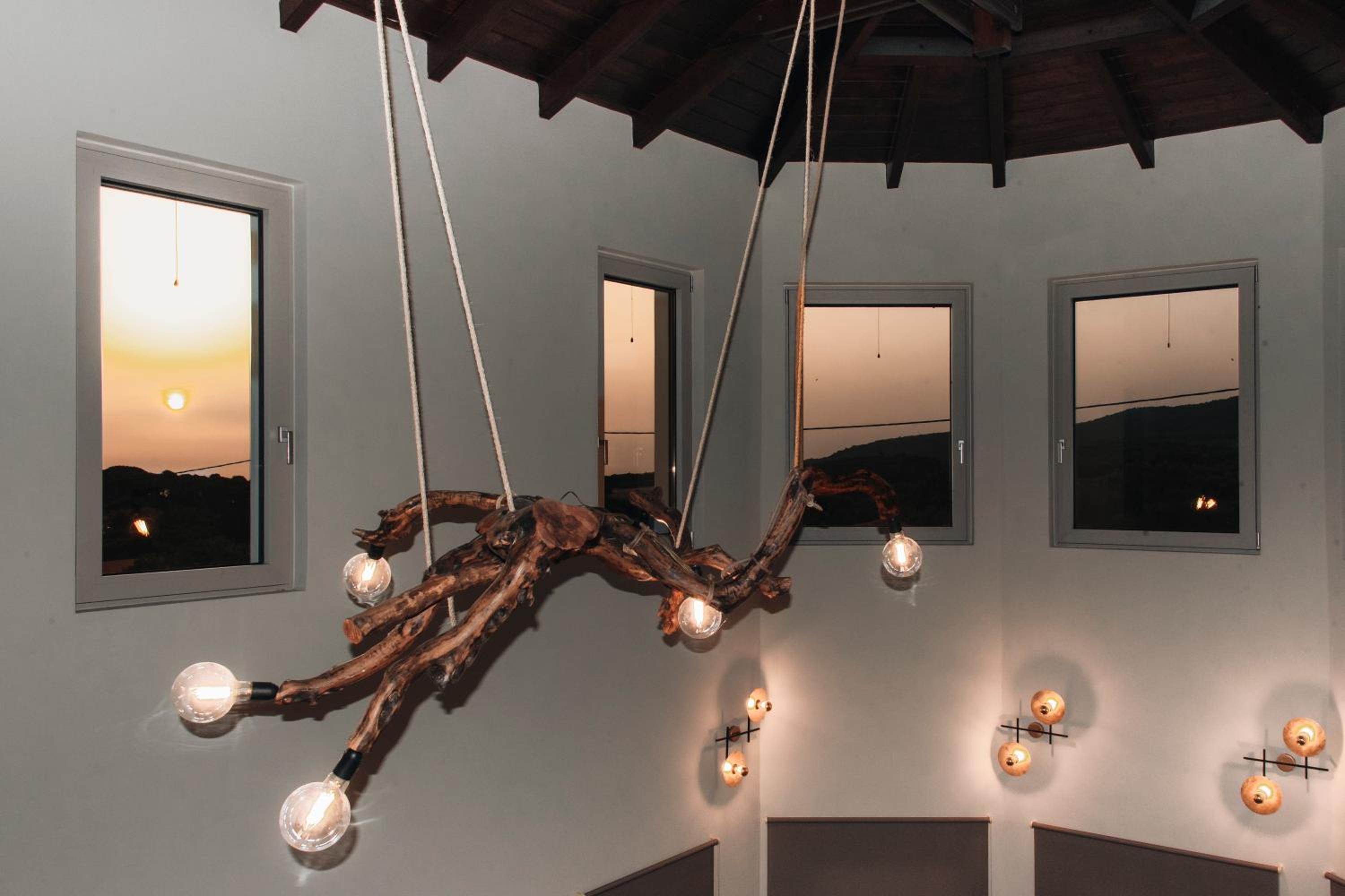 Villa Di Leon - Uniquely Designed Villa with Pool in a Picturesque Village near Famous Porto Limnionas, Offering Exceptional Hospitality By Villa Mana Gers