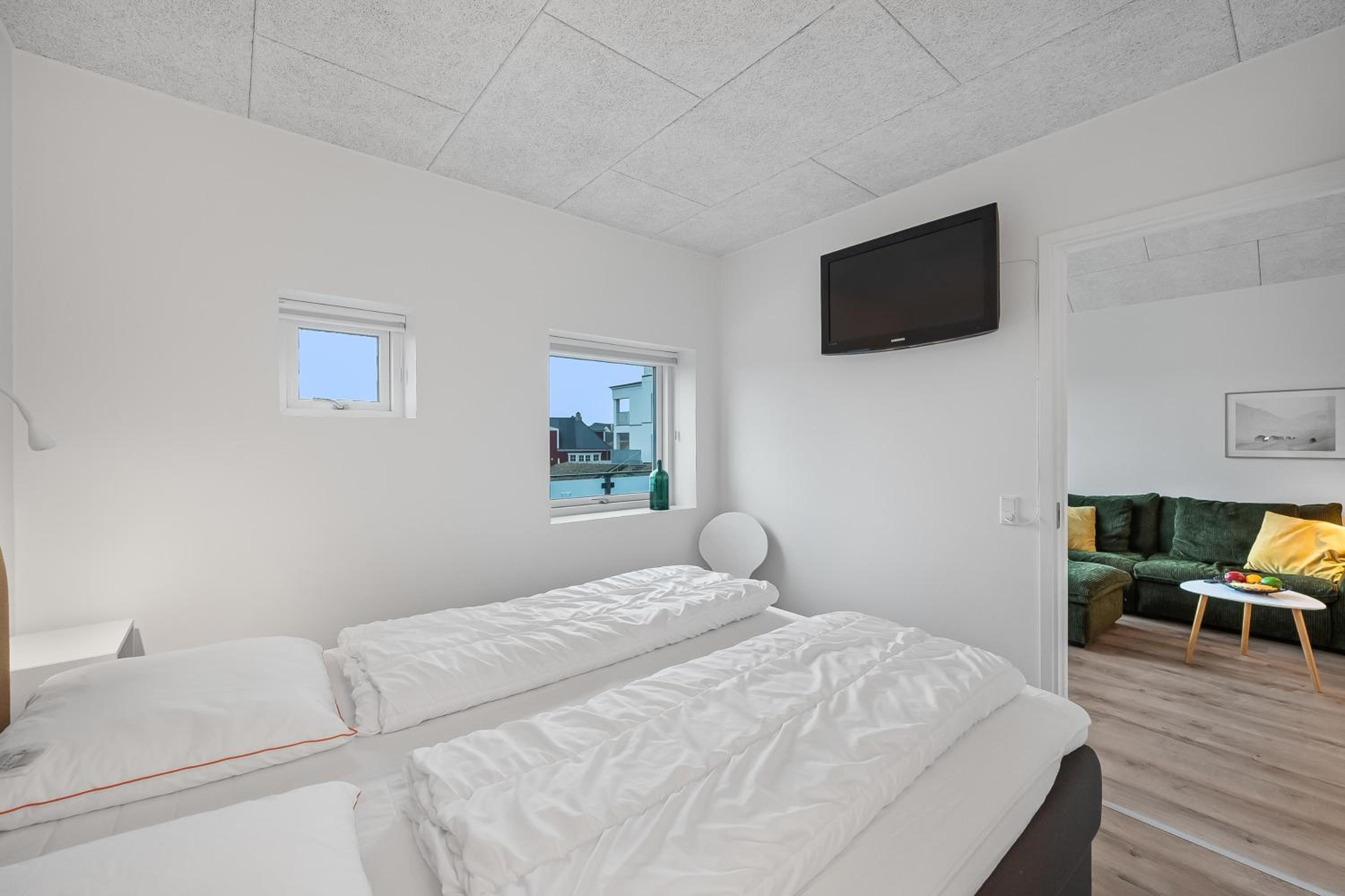 Lovely Holiday Apartment With A Large Balcony Facing The Dunes - 1020 view 3