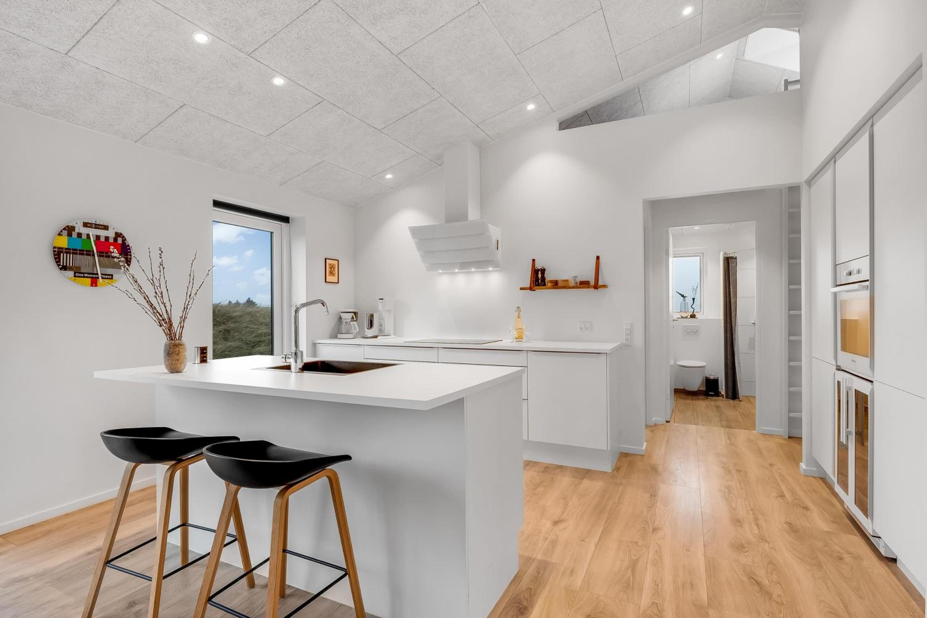 Luxurious 8-Person House With A Spacious Outdoor Spa - 1003