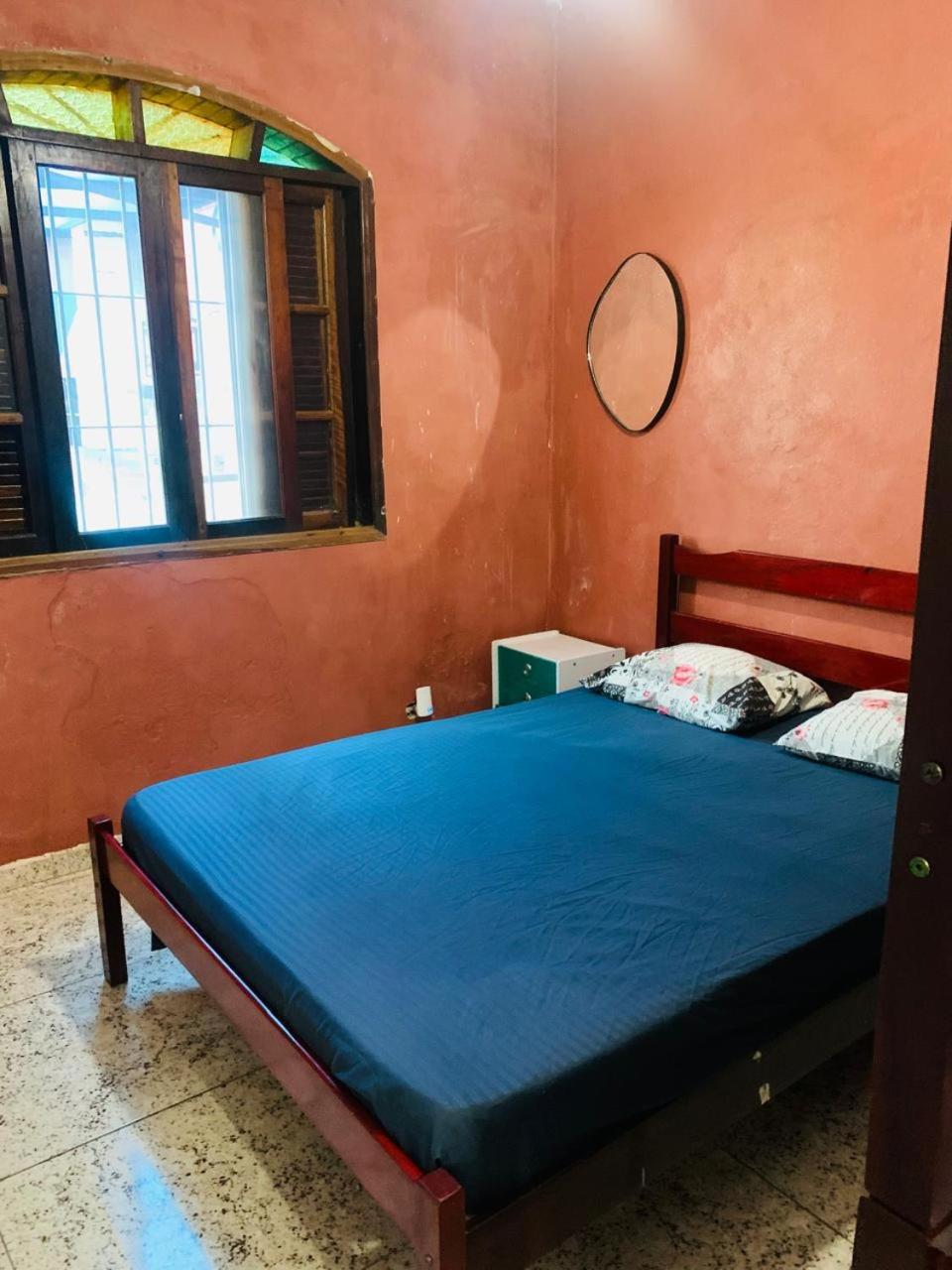 Casa em Peruibe 3 dormitórios sendo 1 suite Pe na Areia