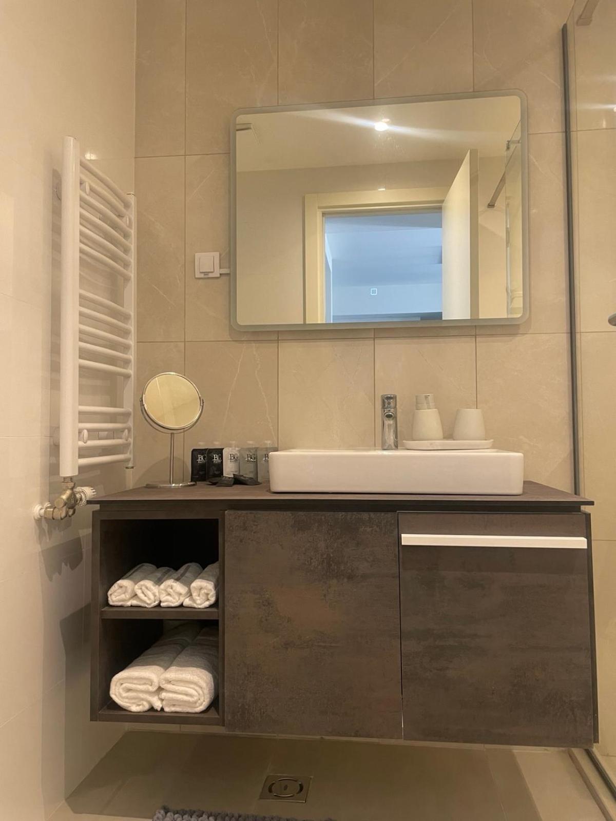 Photo 63