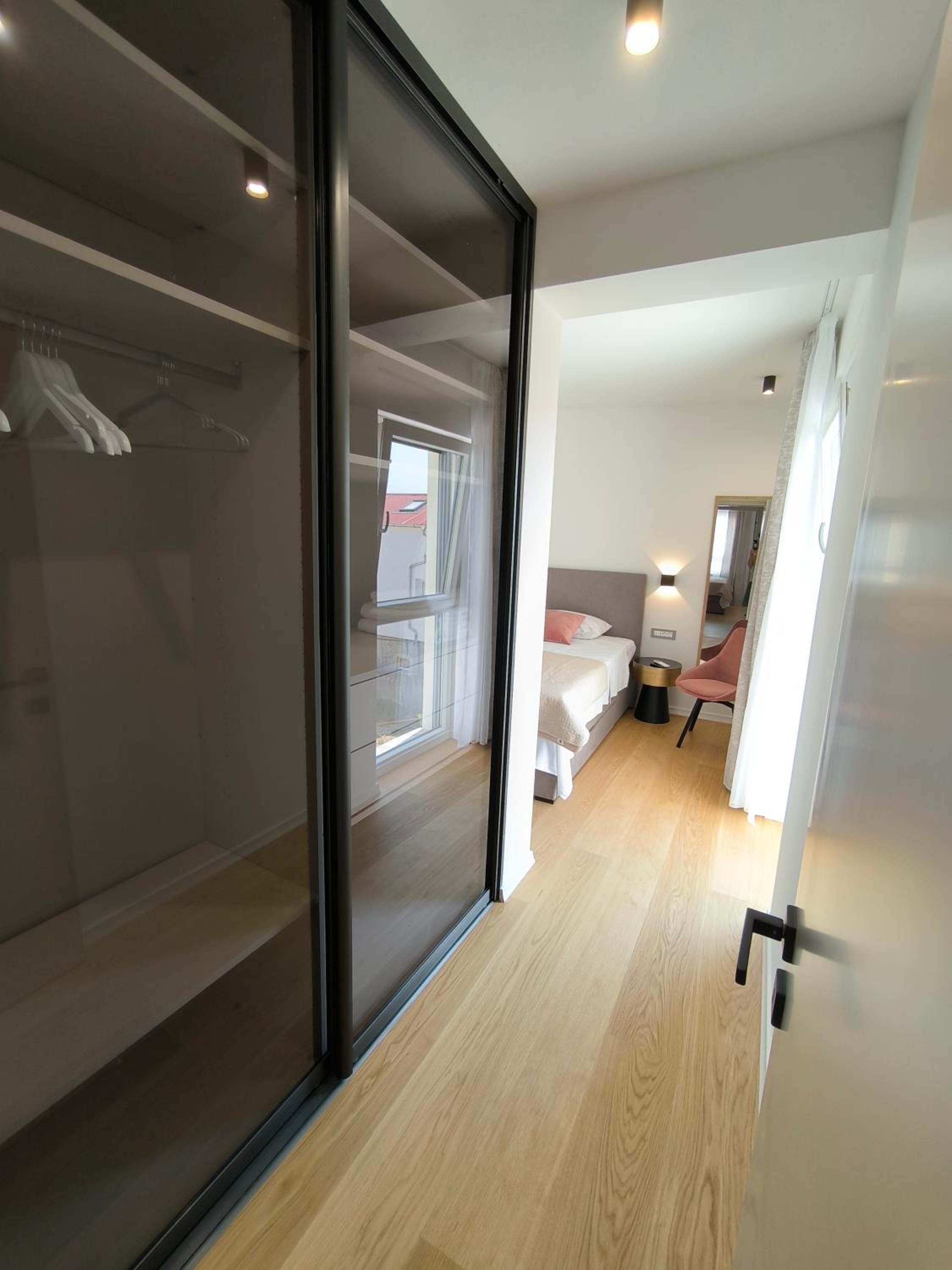 Luxury Apartments Marina View
