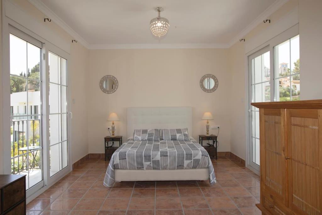 R35 Spacious private villa&pool&SPA view 5